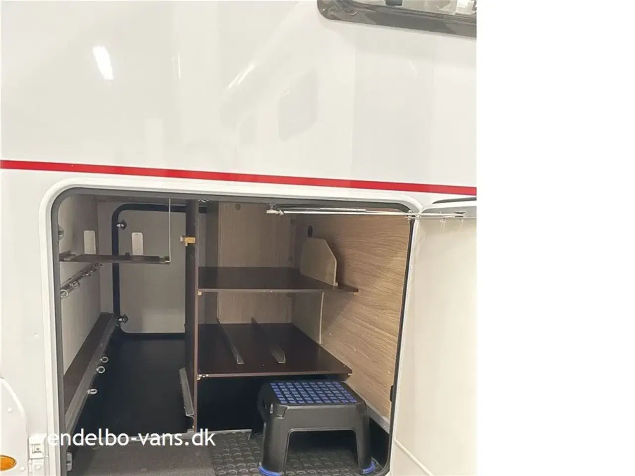 Billede 6 - 2020 - SunLight I 69 L Aut.   Bemærk det lave km tal - 160 HK - 9 trins automatgear