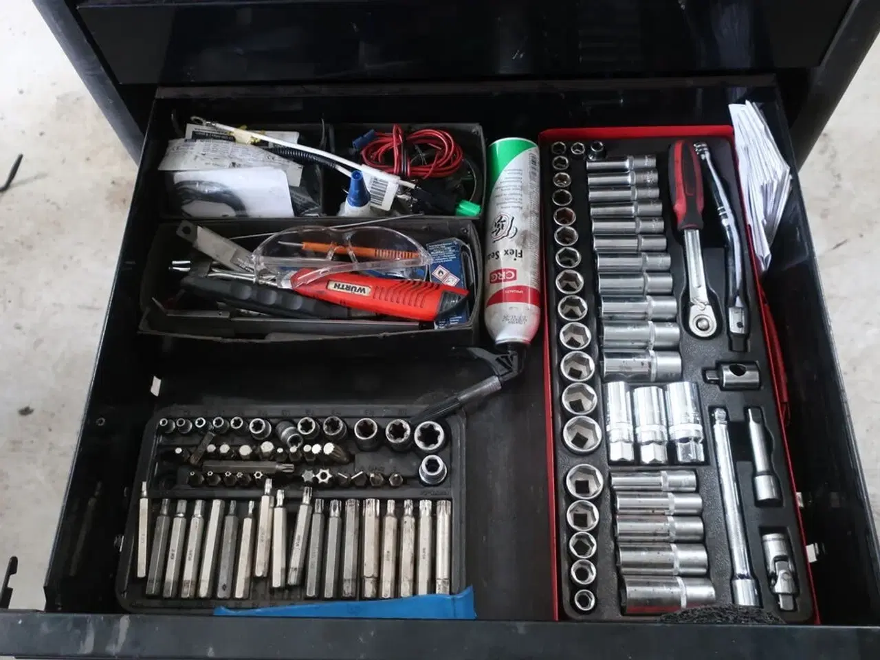 Billede 7 - Værktøjsvogn med indhold