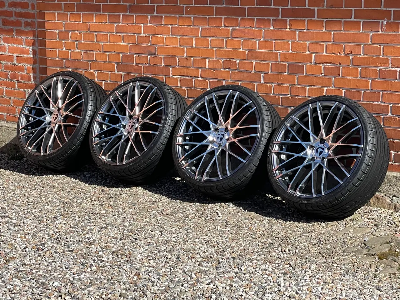 Billede 1 - Original Tomason alufælg 235/30-20" krydsmål 5x112