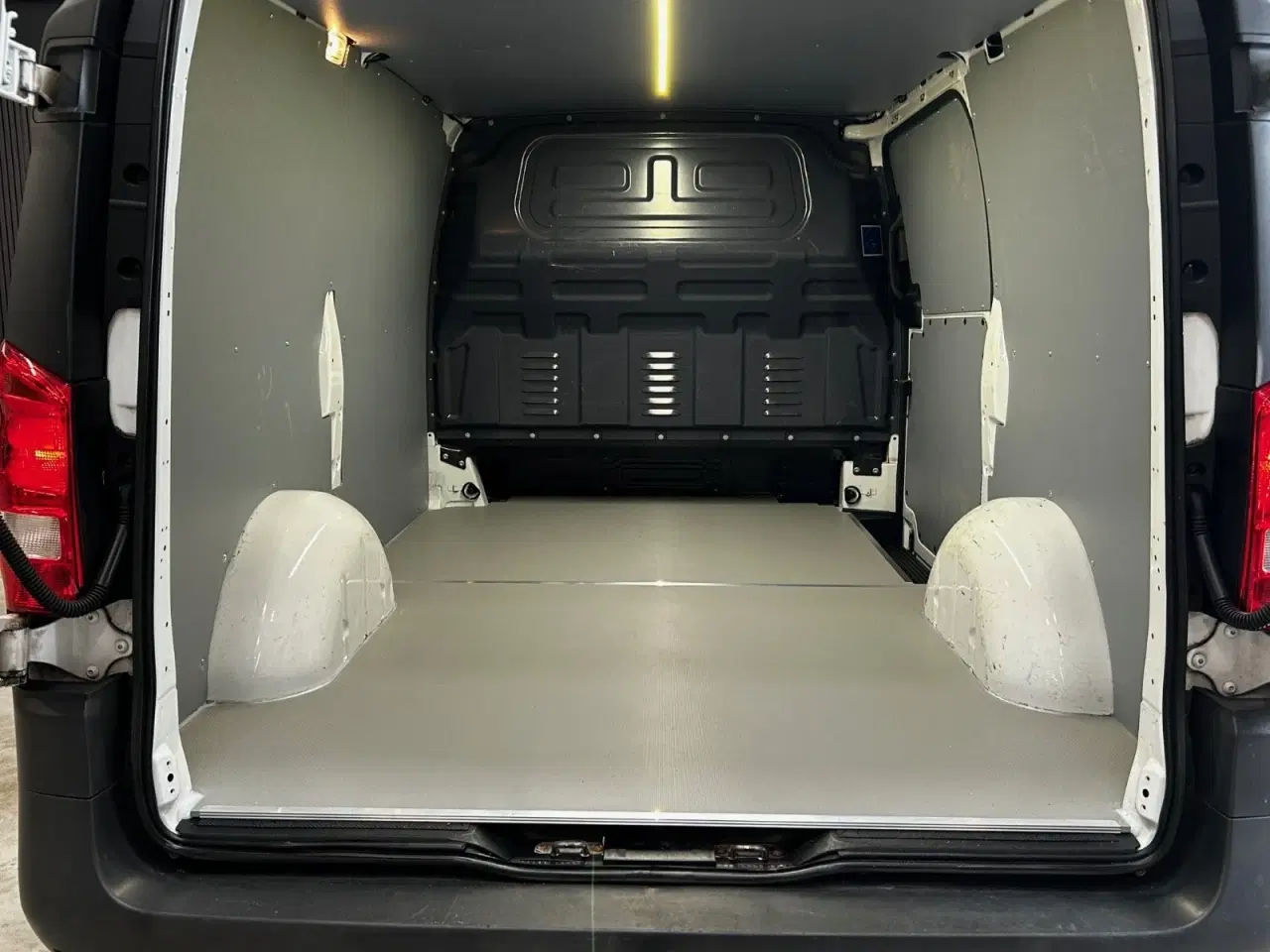 Billede 9 - Mercedes Vito 114 2,0 CDi Kassevogn aut. L RWD