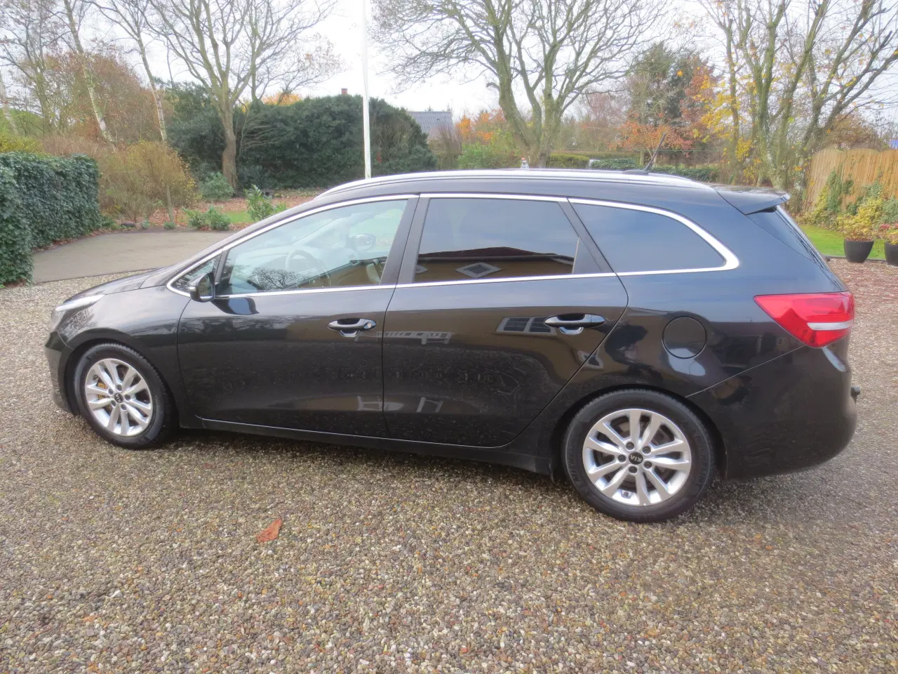 Billede 11 - Kia Ceed 1.6 CD Stc MAN År 2016. 