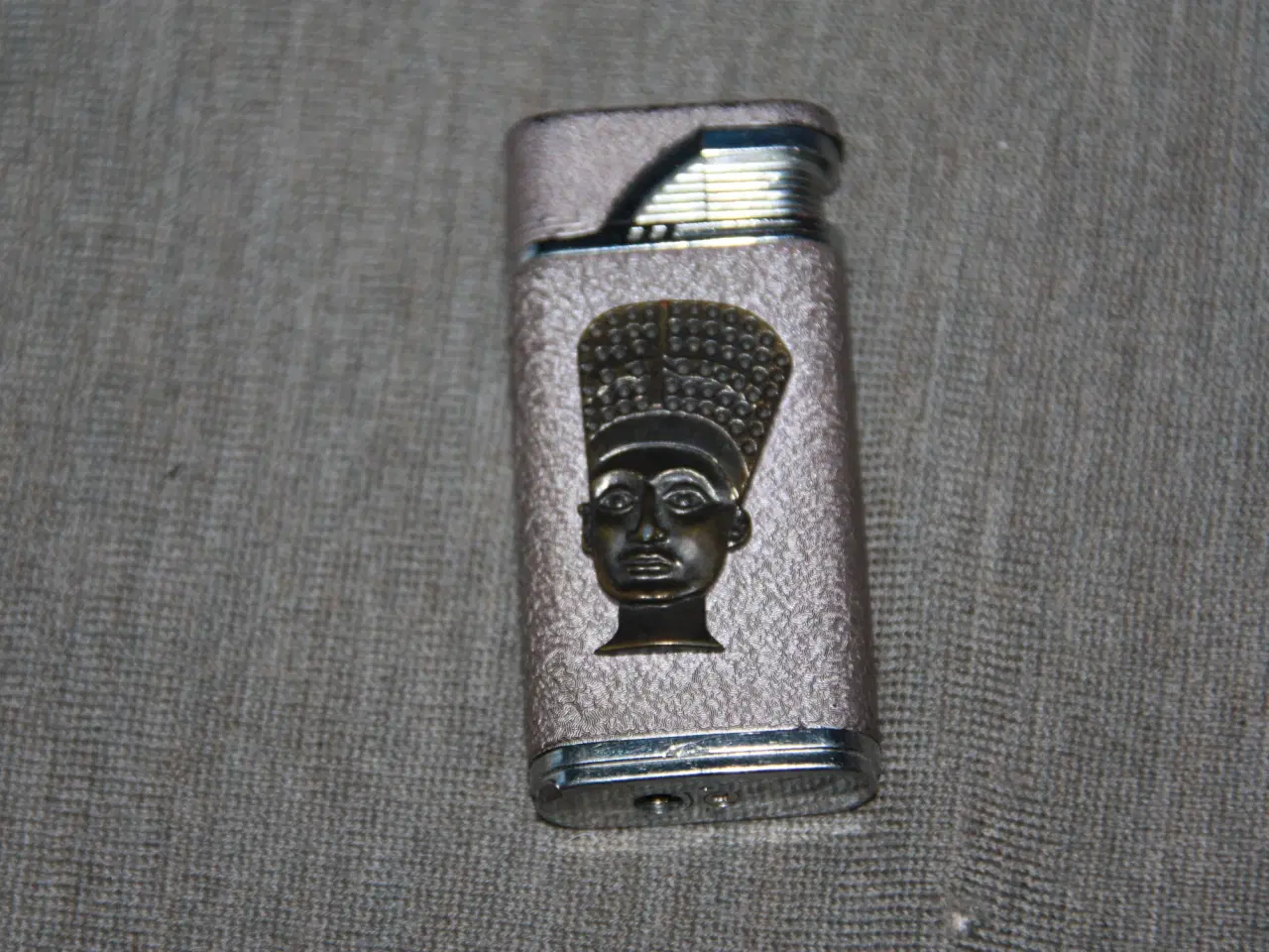 Billede 1 - Lighter med egyptisk motiv