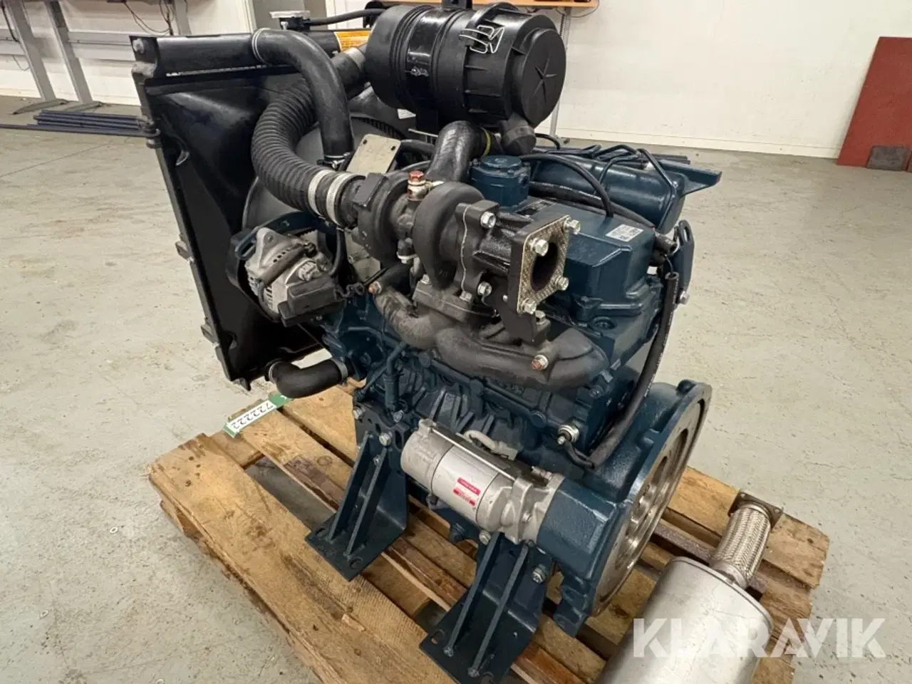 Billede 9 - Motor med køler Kubota V2403-3