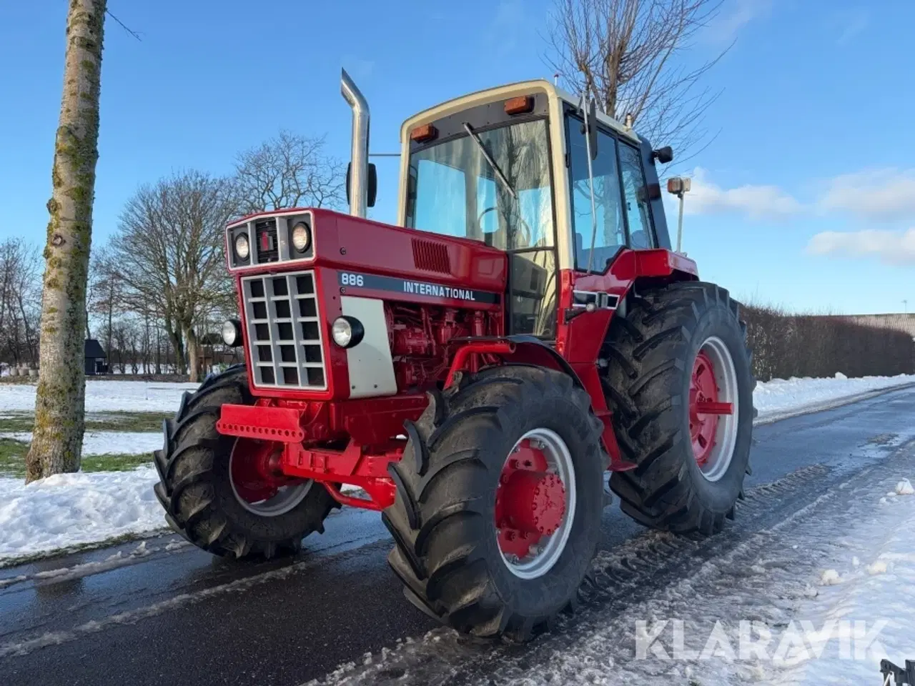 Billede 1 - Traktor IH International 886