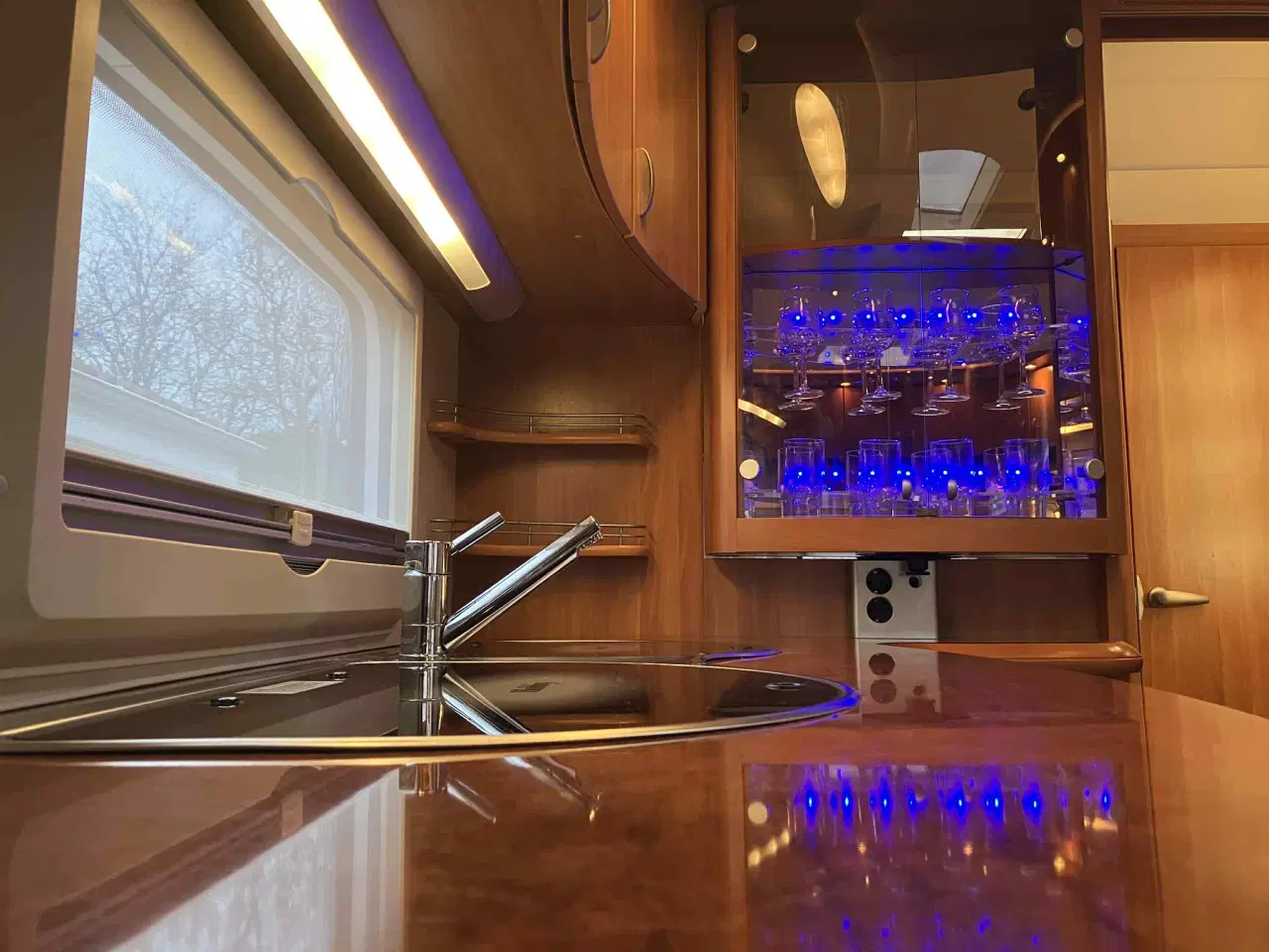 Billede 7 - Yderst velholdt og tidsløs topmodel fra Hobby