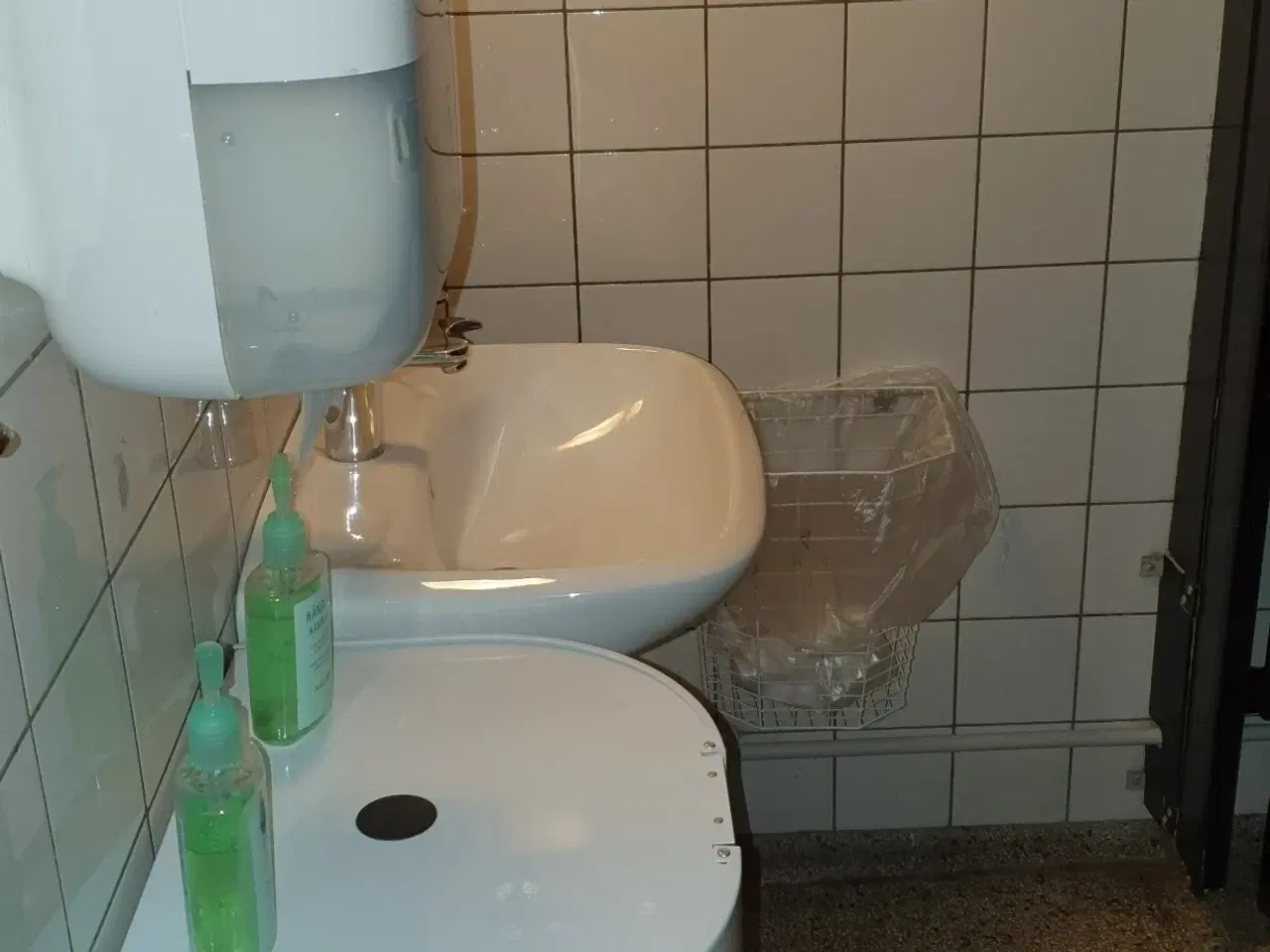 Billede 8 - 225m² lejemål ledigt 1/4 2026. Masser af udnyttelsesmuligheder..