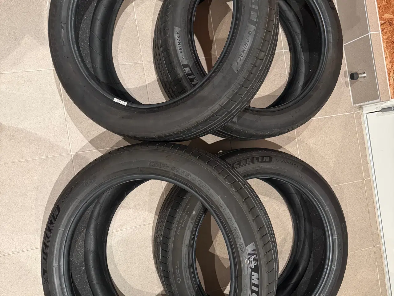 Billede 1 - Michelin e.Primacy 245/45 R19 102V