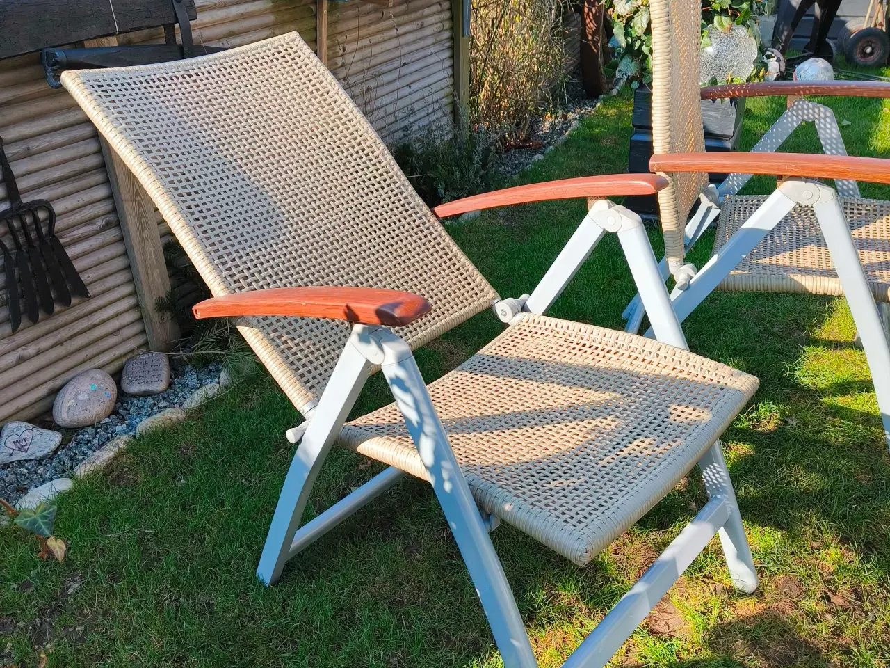 Billede 4 - Hårdttræ havemøbelsæt