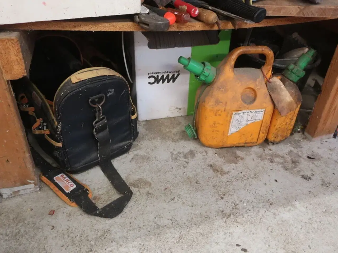 Billede 81 - Ryd hele værkstedet for løse dele