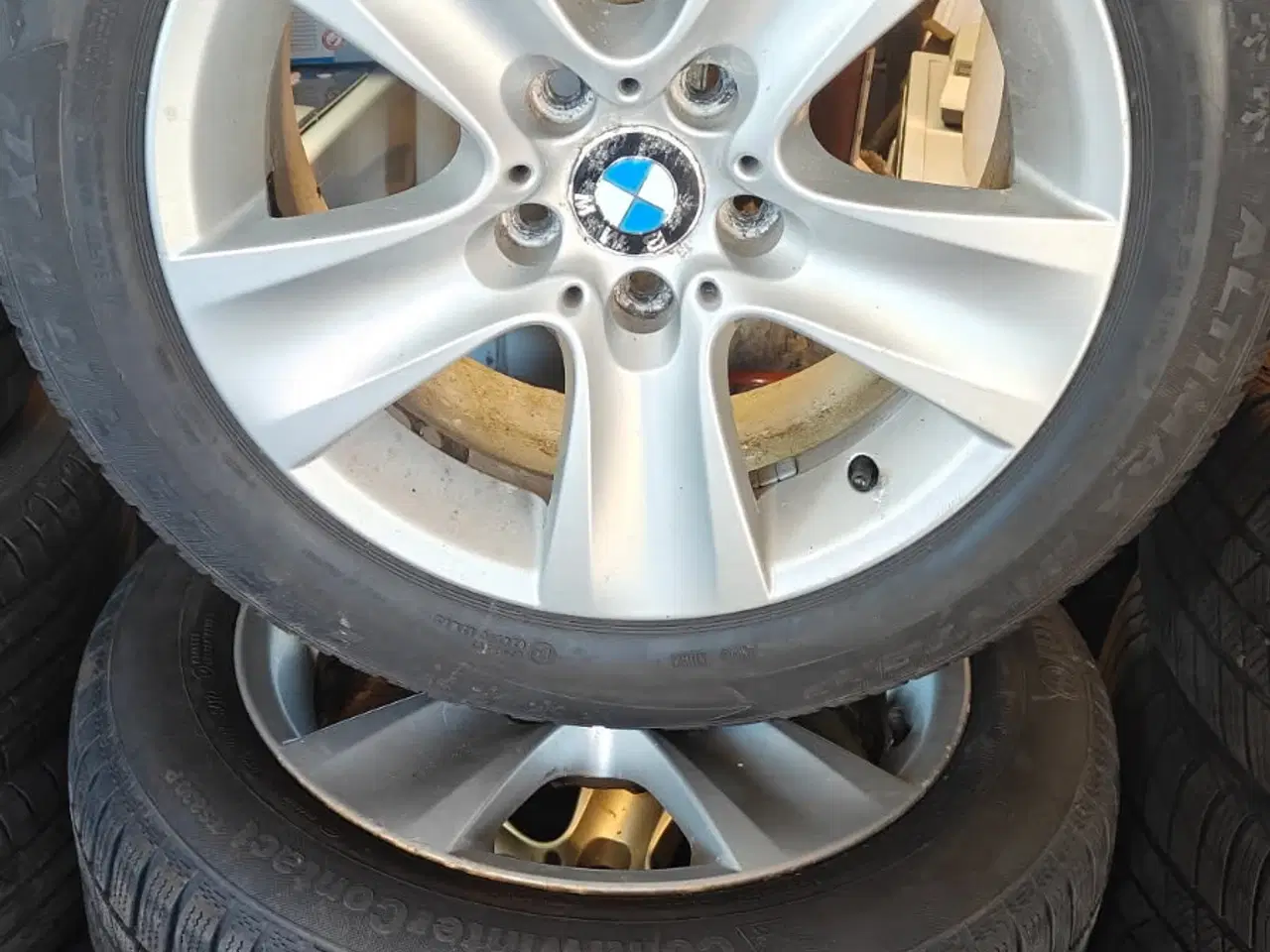 Billede 1 - 17 "Alufælge til BMW m/ Vinterdæk 