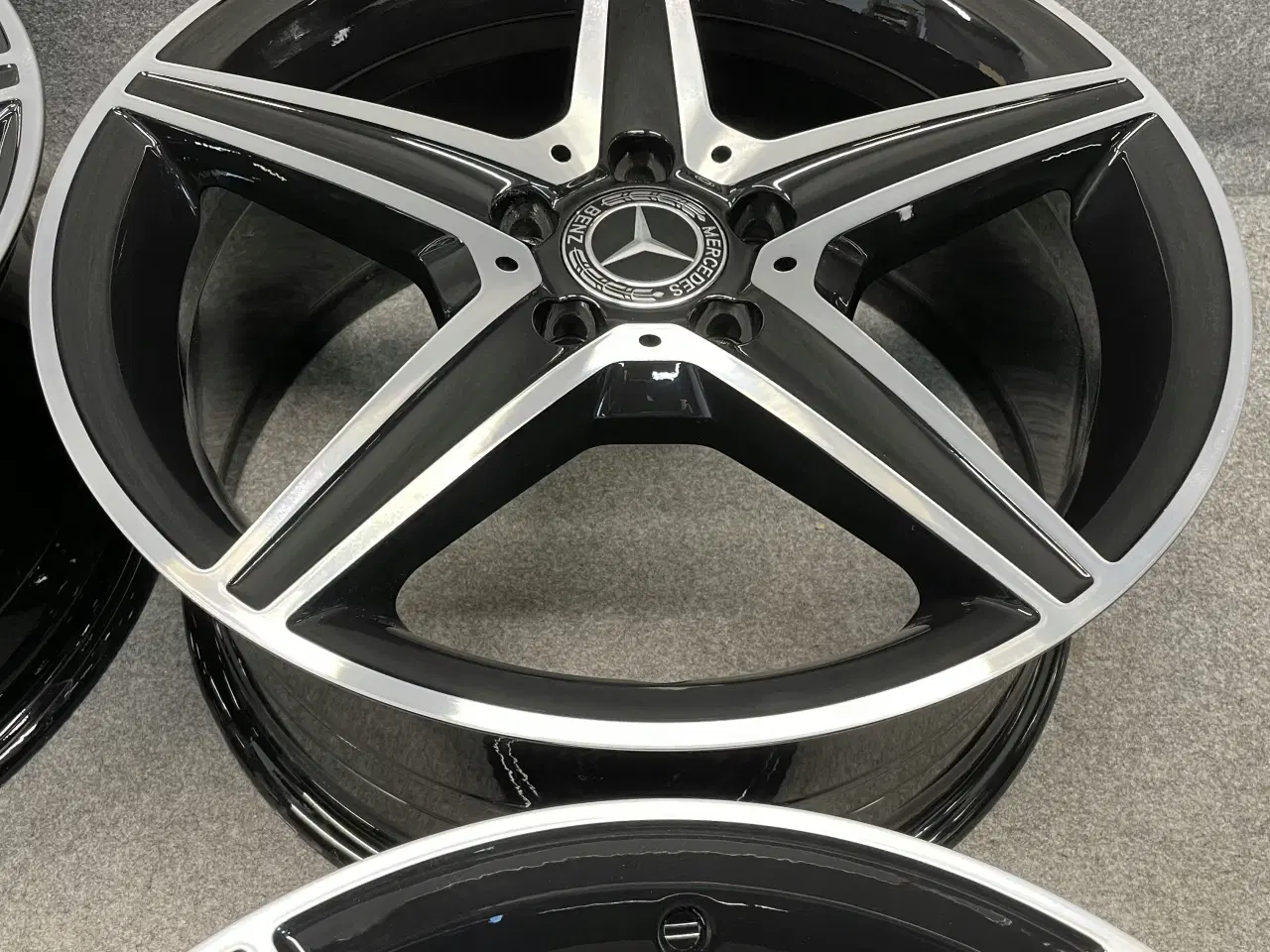 Billede 4 - MERCEDES C KLASSE A205 W205 S205 7,5 og 8,5 x 19"