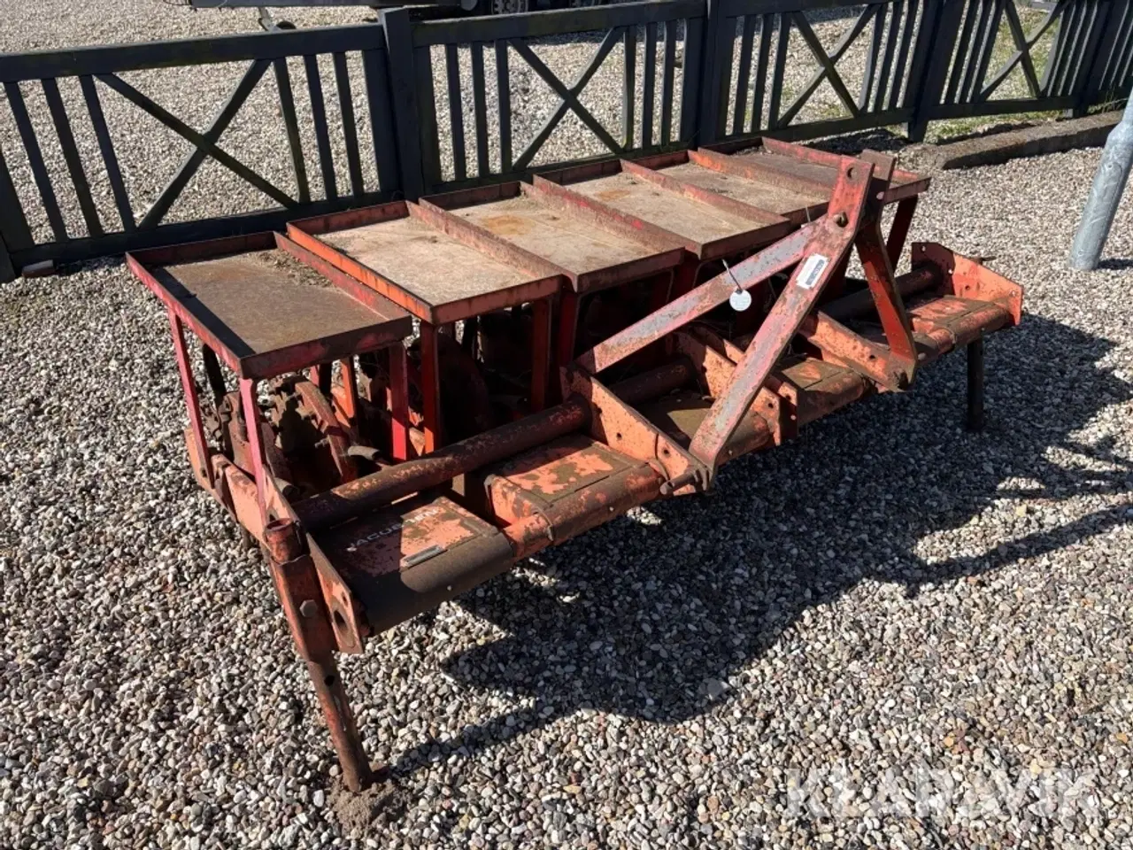 Billede 2 - Prikler til græsplæne Jacobsen