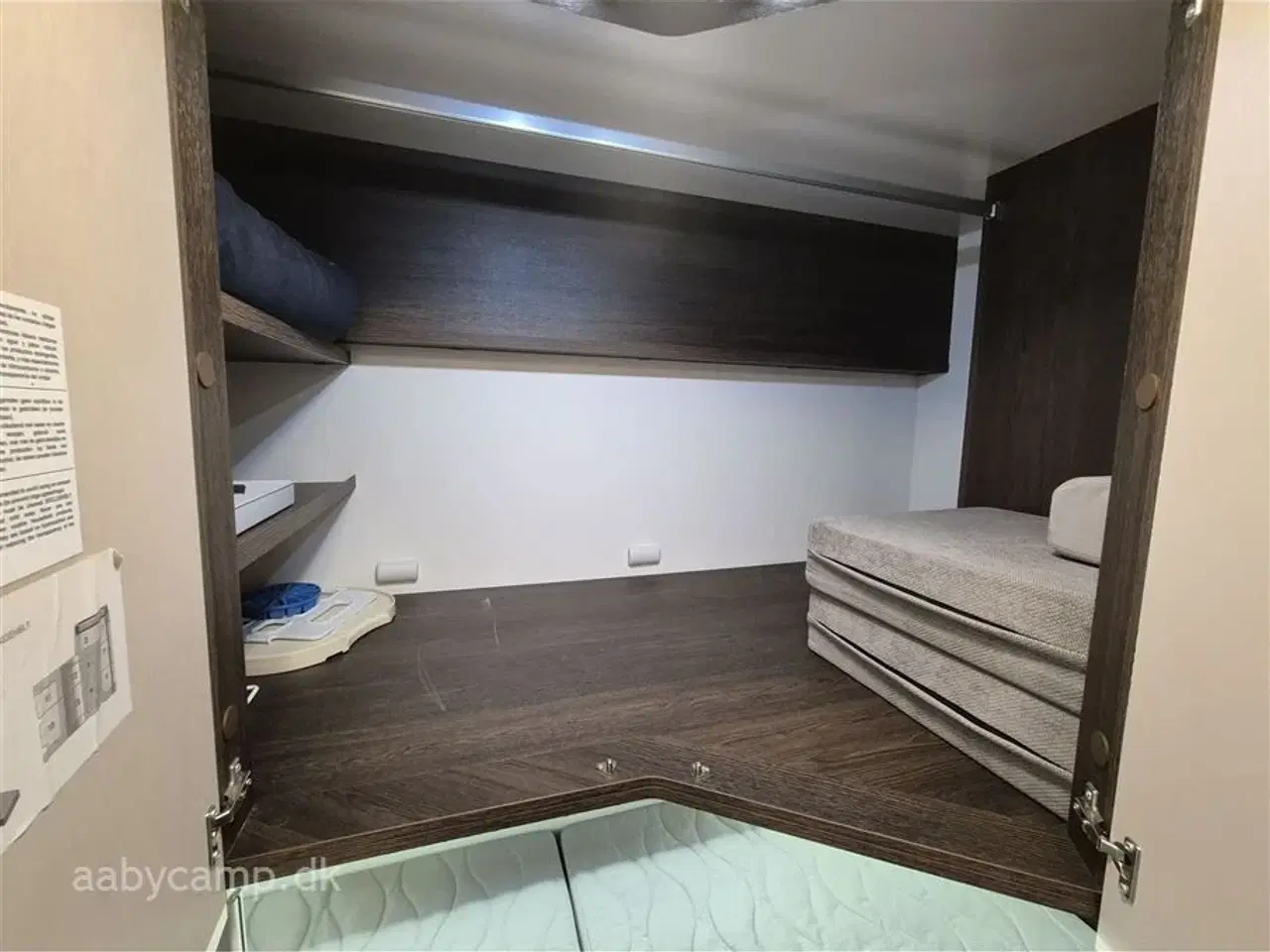 Billede 18 - 2020 - Benimar Tessoro 483   Nk pakke. Automatgear. solceller. Lithium batteri. inverter. maxxfan. Duo control. Markise. helårsdæk. undervognsbehandlet