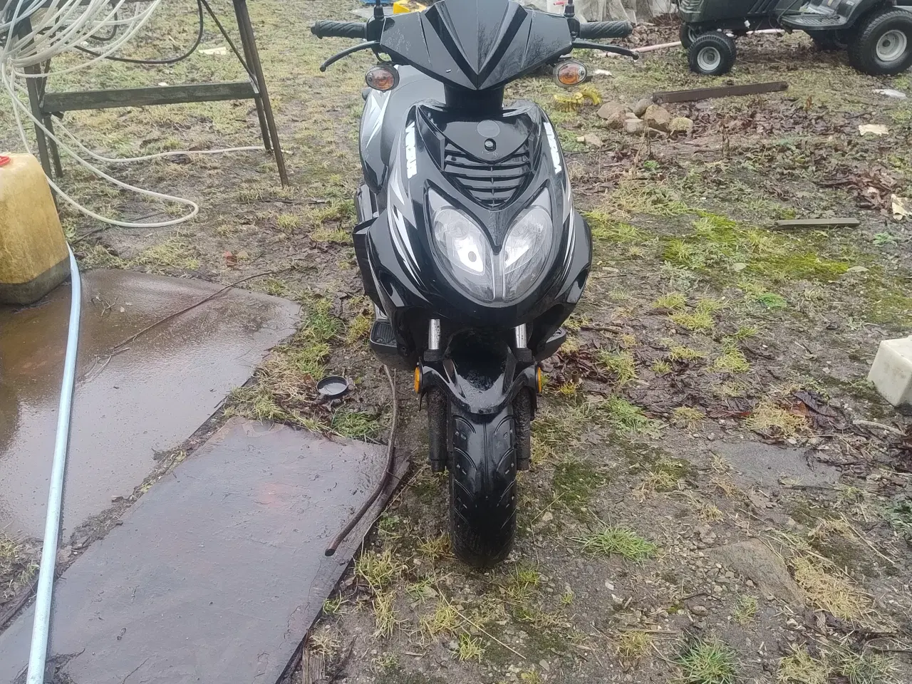 Billede 1 - VGA versus sælges 