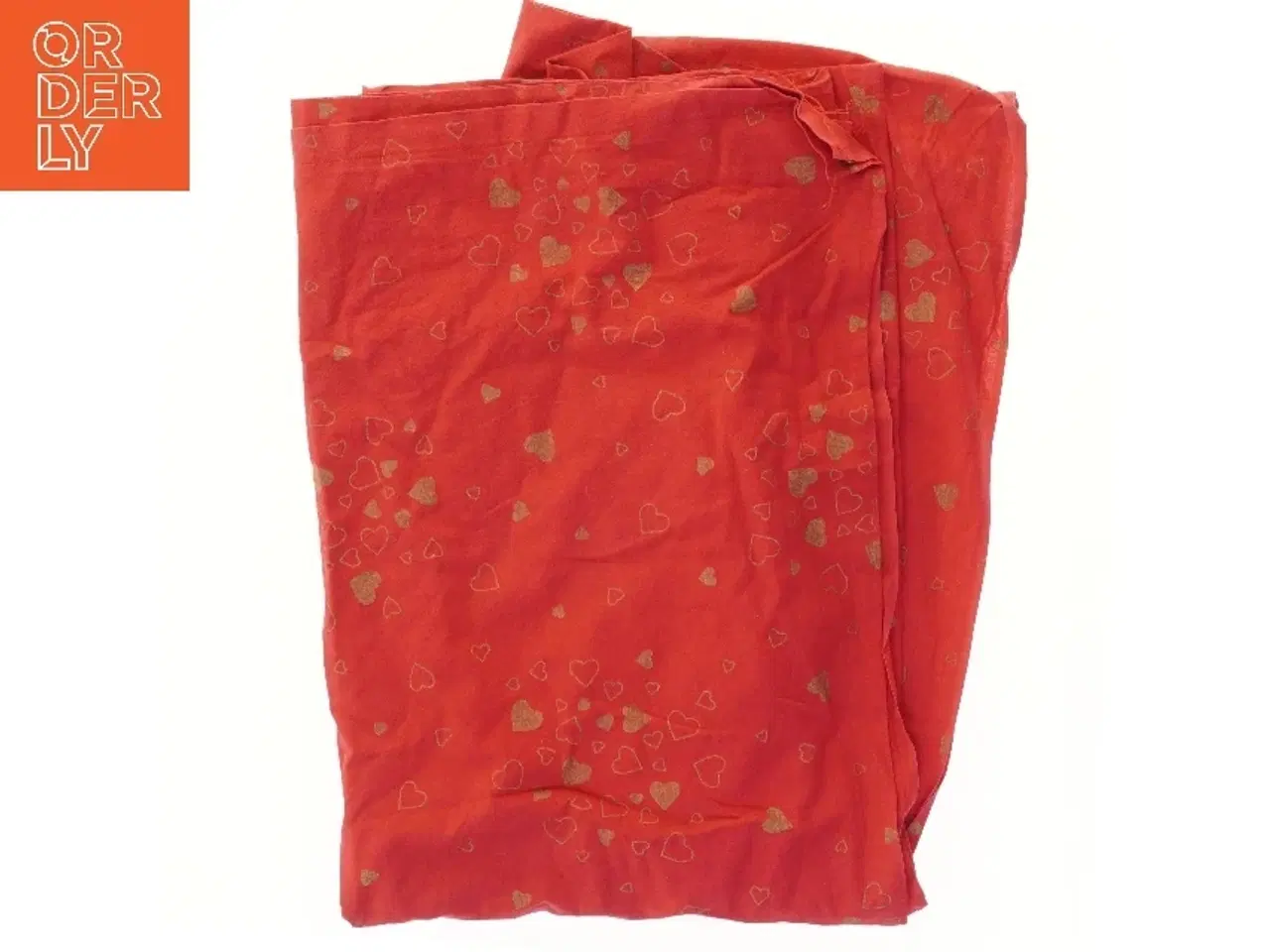 Billede 2 - Rødt tekstil med hjerteprint (str. 110x140 cm)