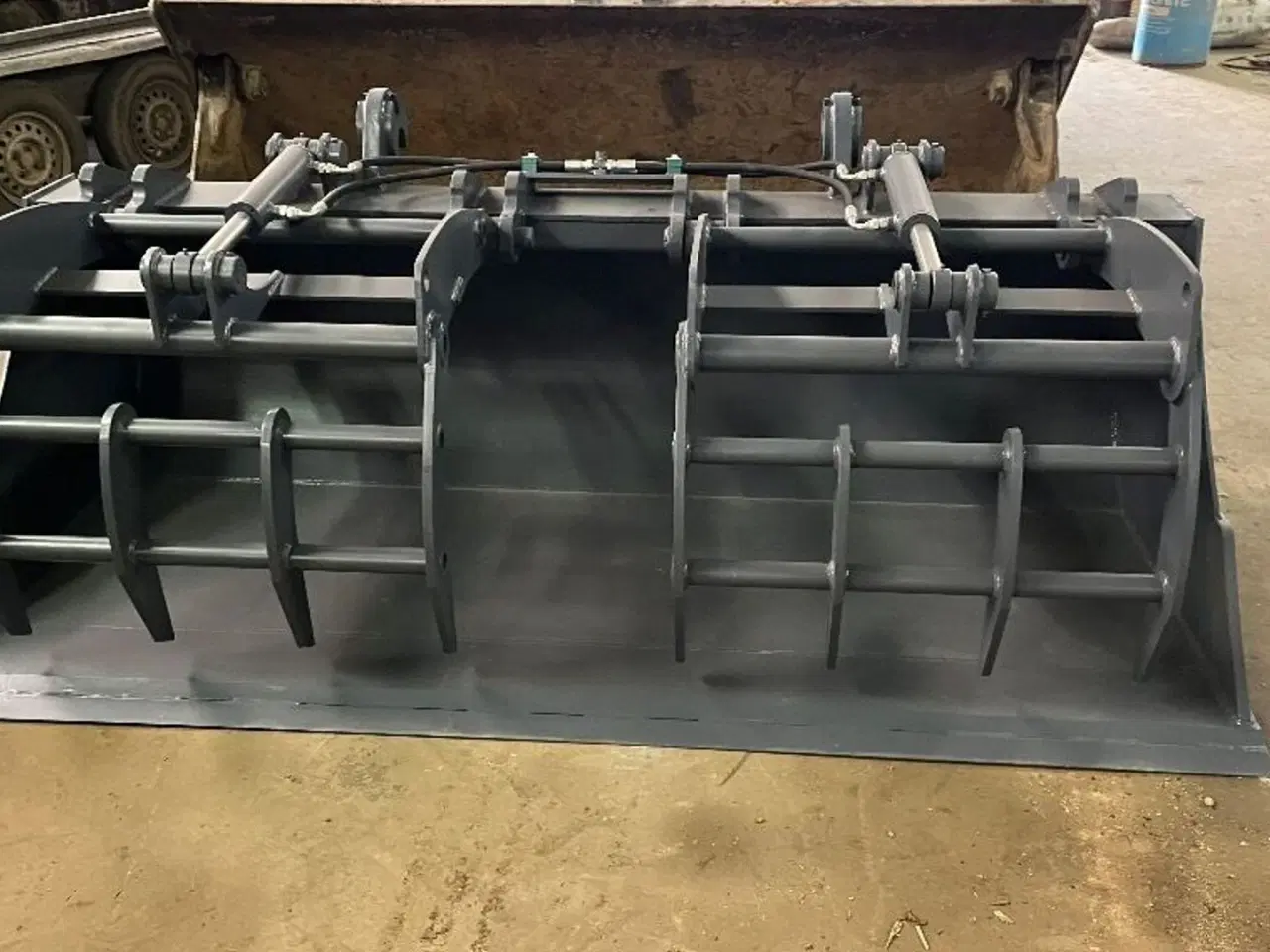 Billede 4 - Skovl med overfaldklo Dobbelt overfaldklo