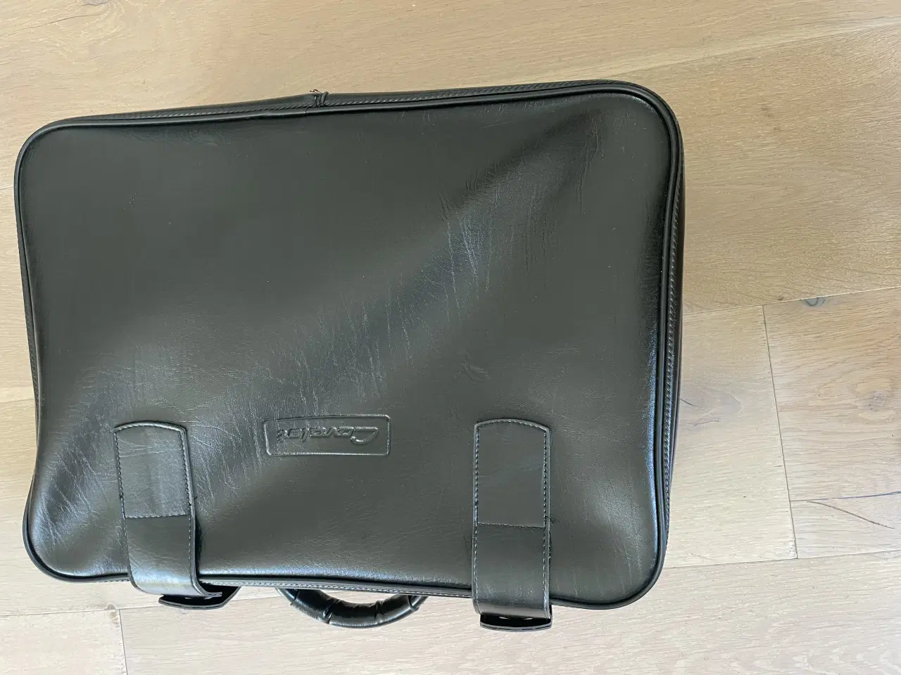 Billede 1 - Kuffert i kundtlæder