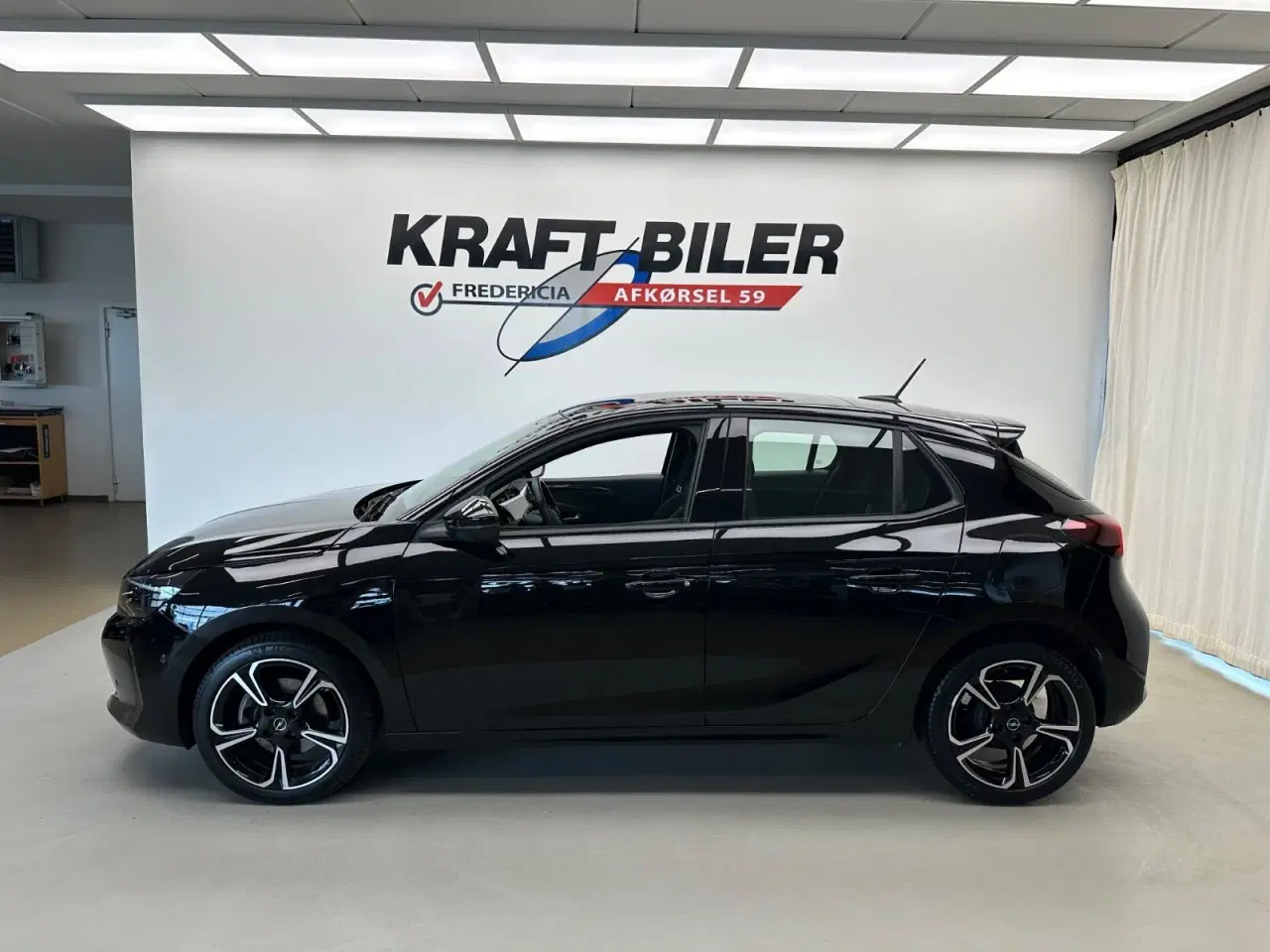 Billede 2 - Opel Corsa 1,2 T 100 Sport