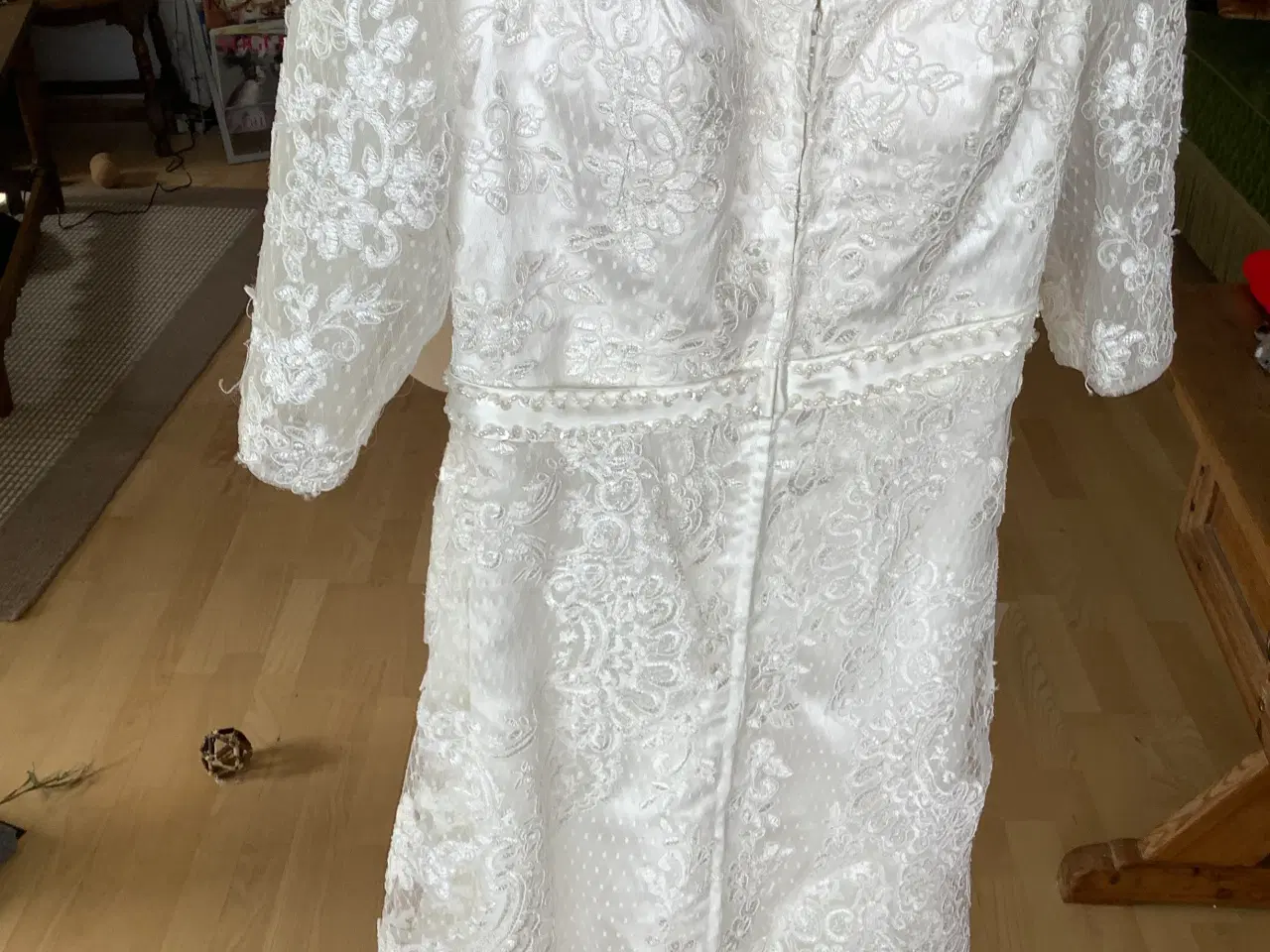 Billede 5 - Hvid konfirmands kjole. 