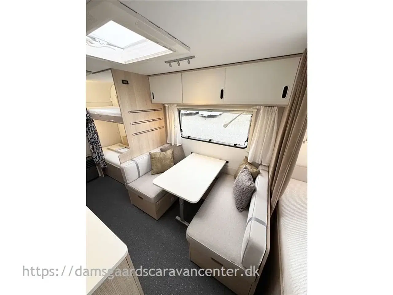Billede 9 - 2024 - Adria Aviva 522 PT   Dobbeltseng-Køjer-telt-mover