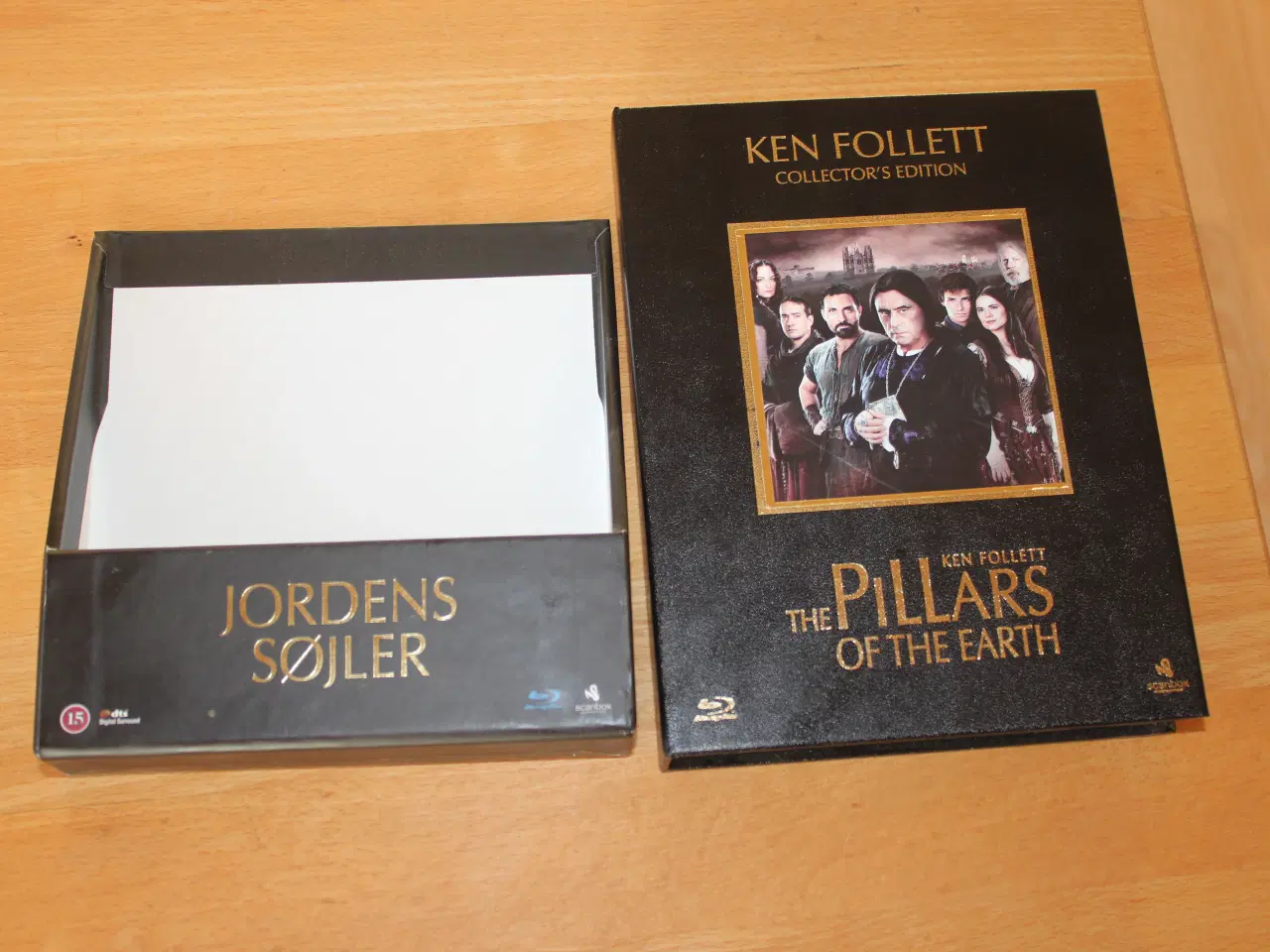 Billede 2 - Ken Follett Jordens Søjler Blu-ray Collector's Edi