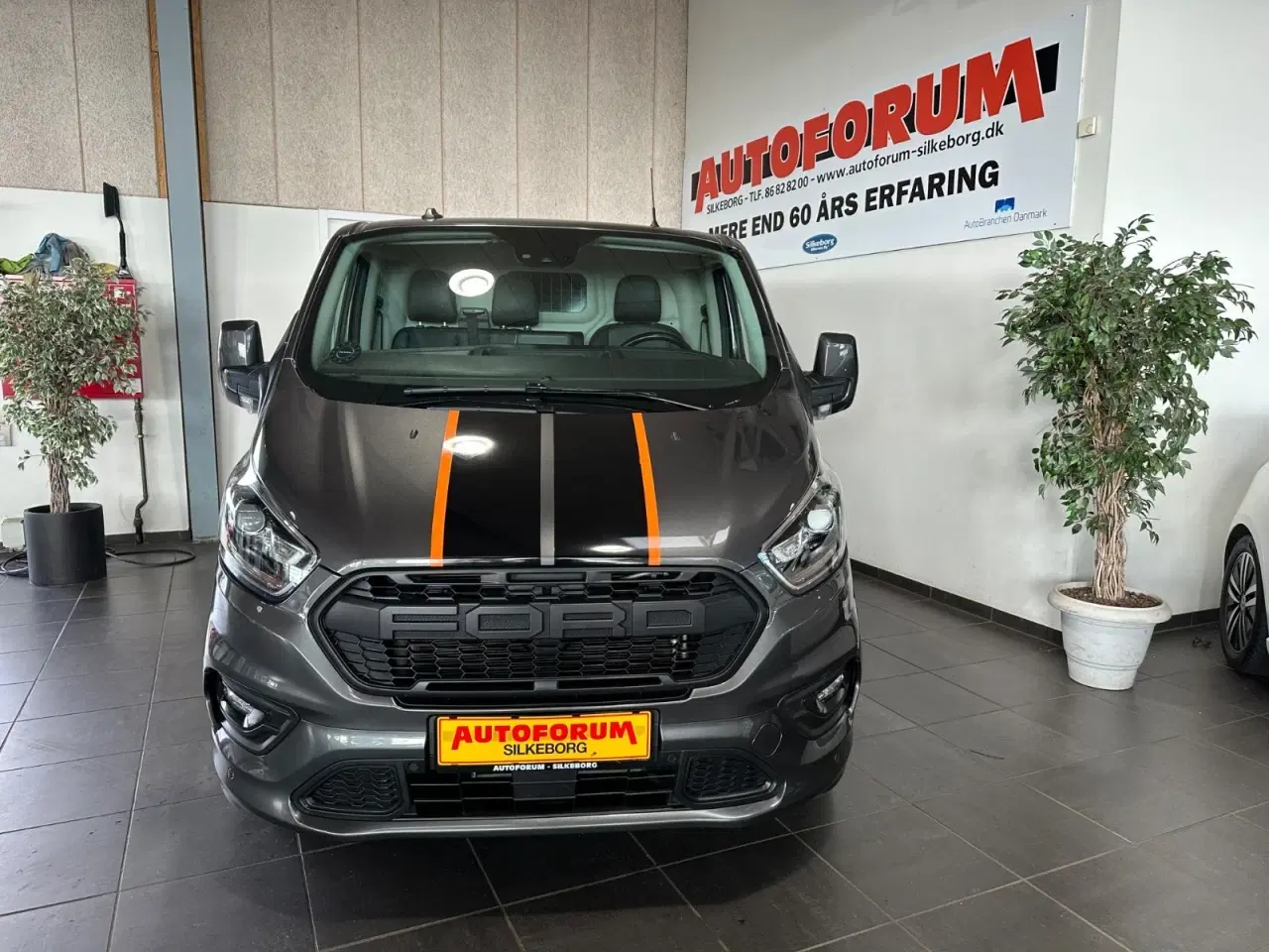 Billede 2 - Ford Transit Custom 320L 2,0 TDCi 185 Sport aut.