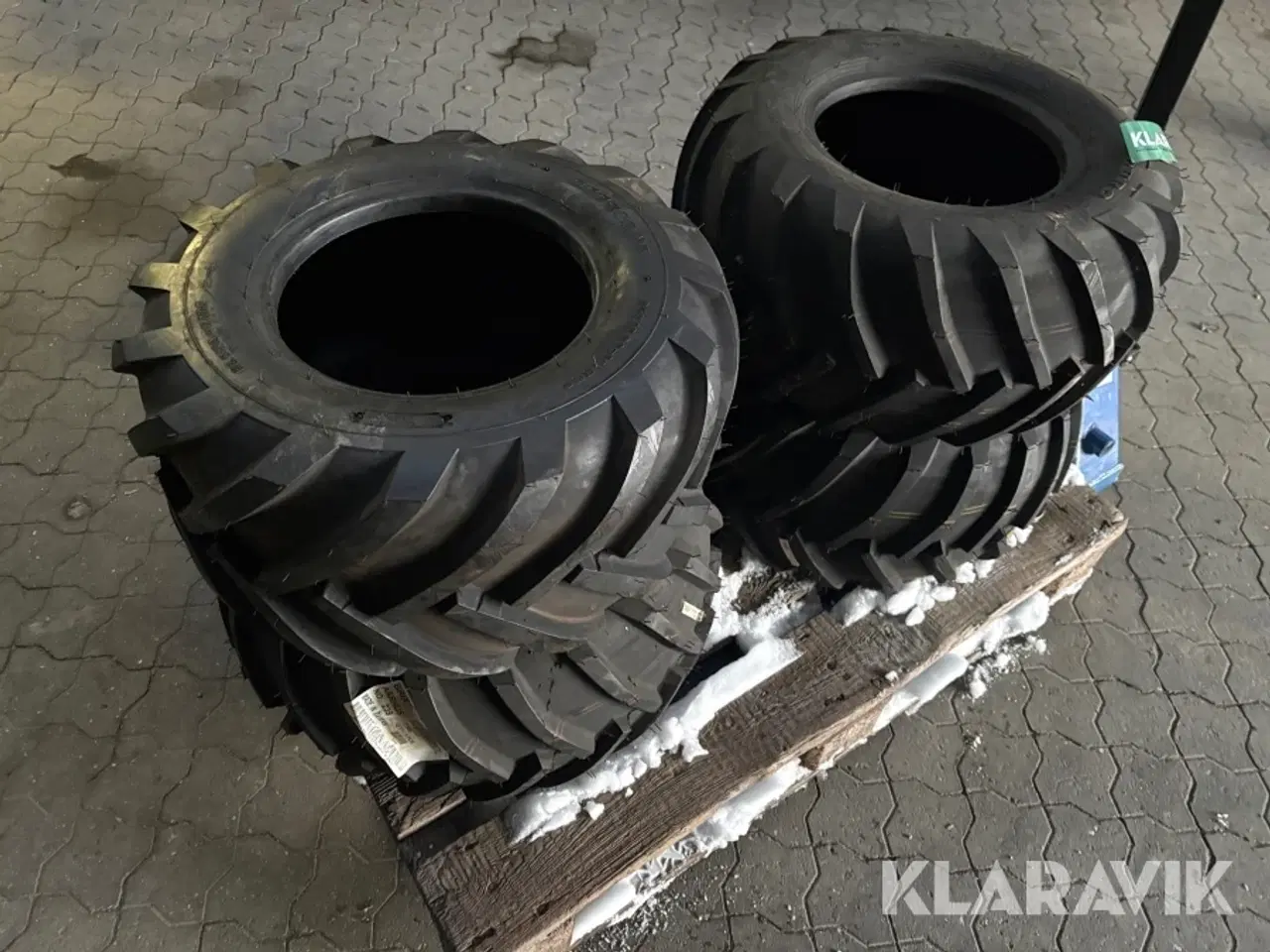 Billede 2 - Dæk Deestone og Duro 12 tommer 4 styk