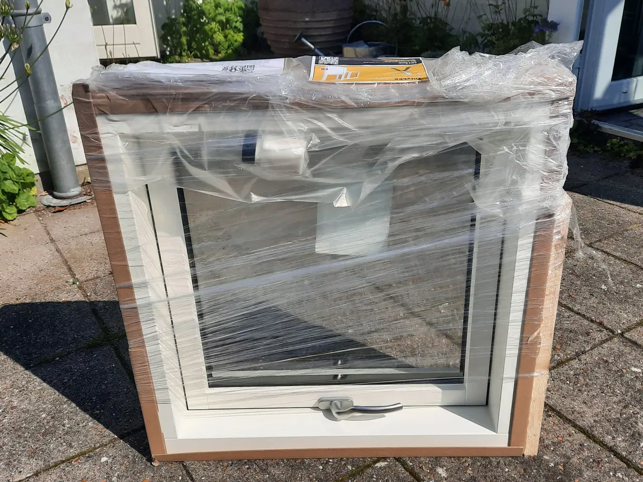 Billede 1 - Vindue 60x60cm m/2-lags glas - fejlkøb - 