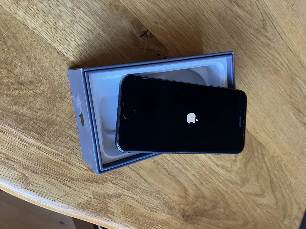 Billede 1 - iPhone 8