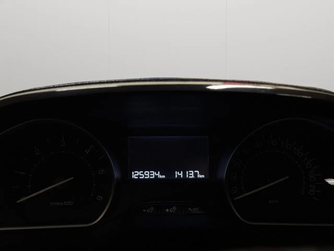 Billede 7 - Peugeot 208 1,6 BlueHDi 100 Allure Sky