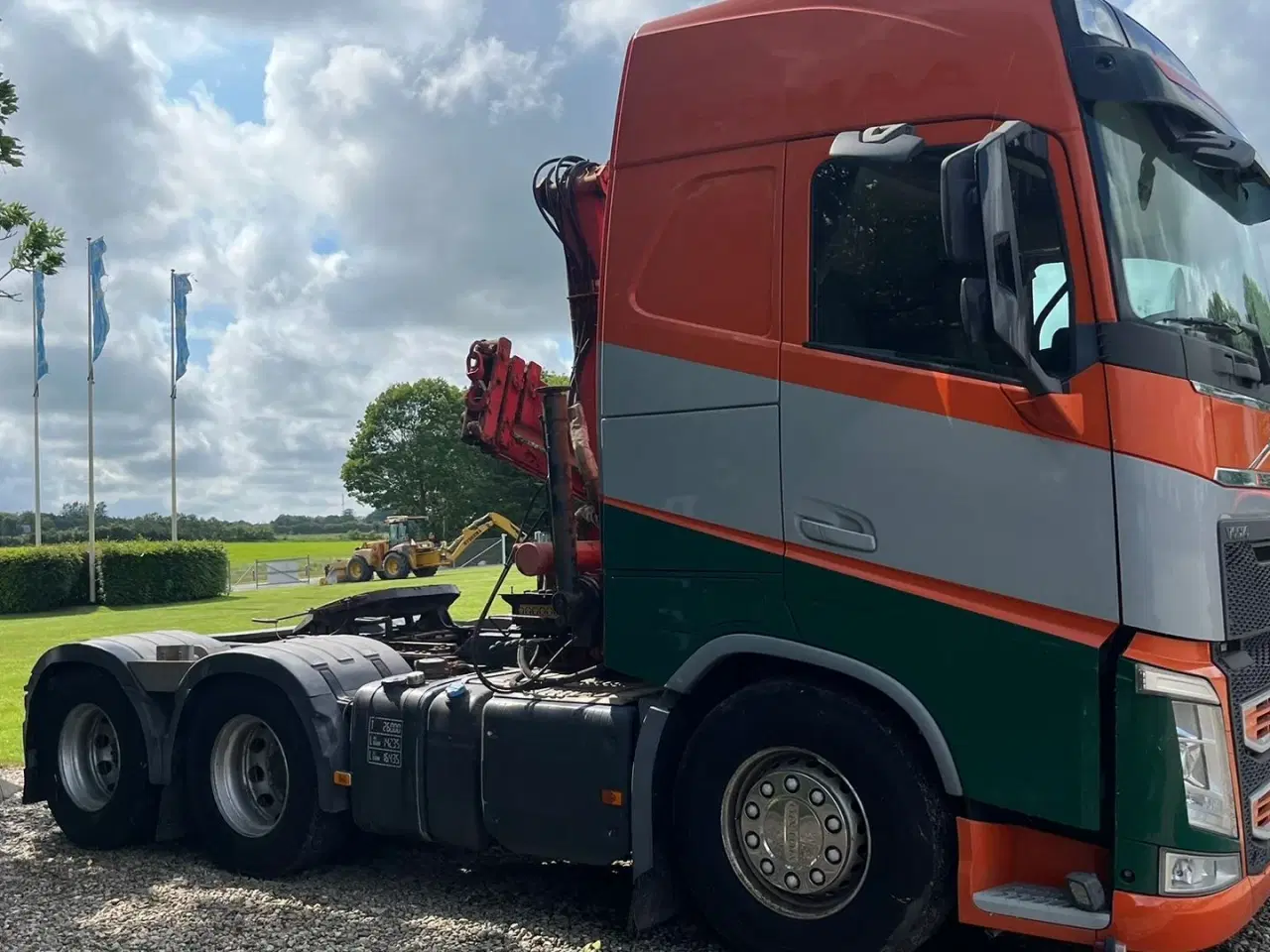 Billede 3 - Volvo FH 500 6x4 med tandemløft og aftagelig HMF 1150 kran+ 2 strengs hydraulik. Evt udlejning, ring og forhør
