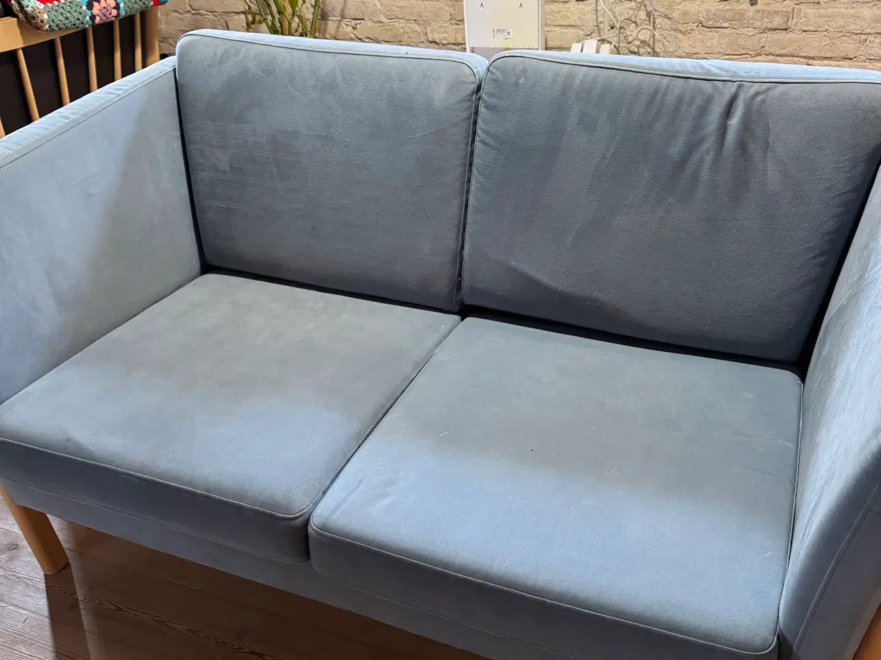 Billede 1 - to personers blå sofa