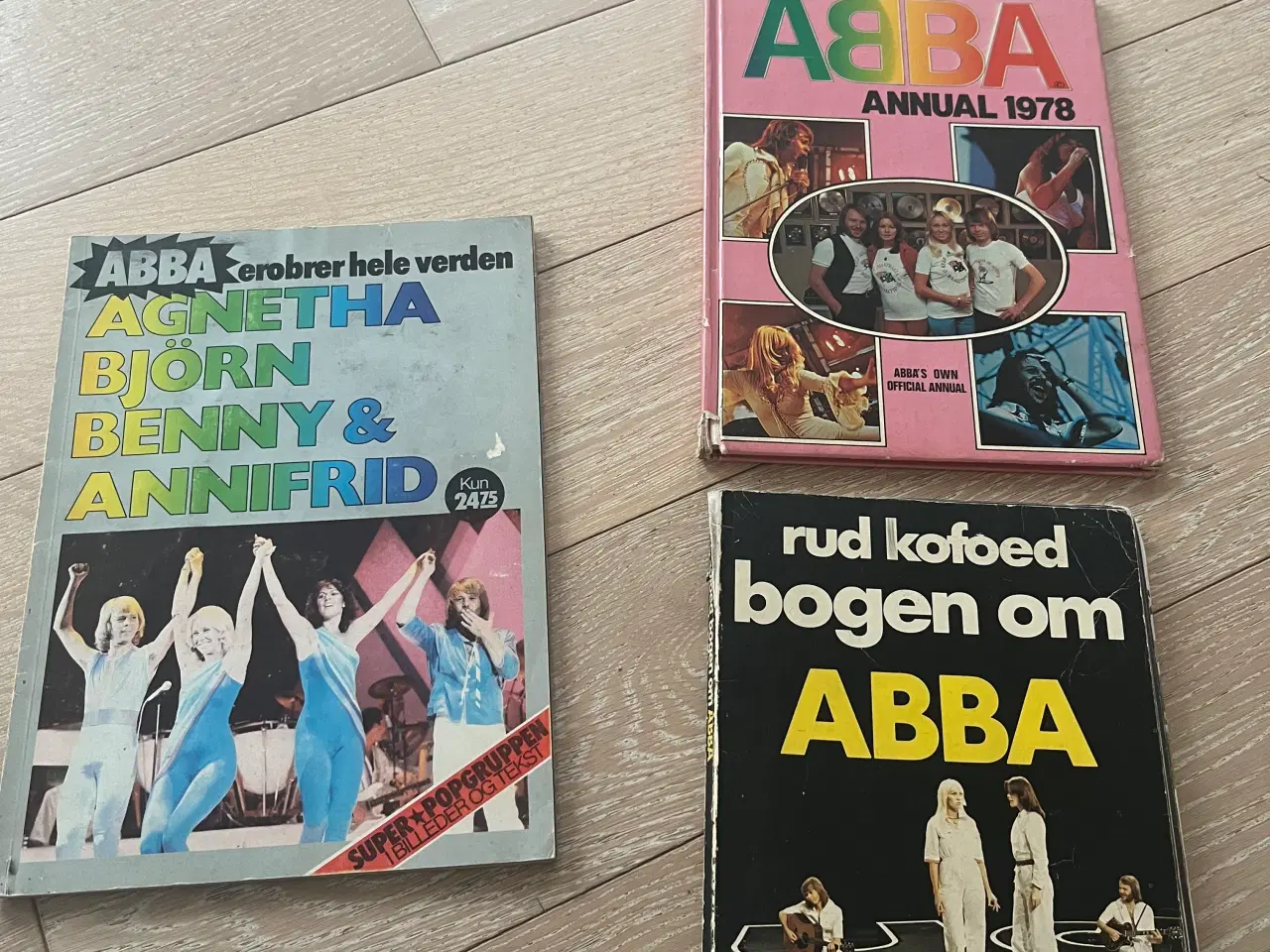 Billede 4 - ABBA samleobjekter - bl.a. bøger og puslespil