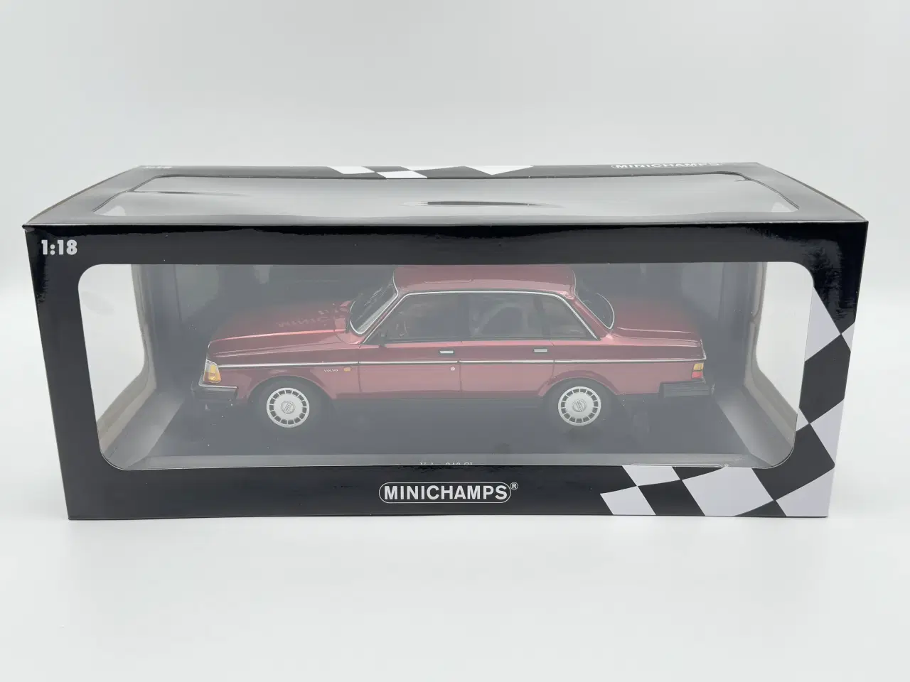 Billede 11 - 1986 Volvo 240 GL Super flot og detaljeret - 1:18