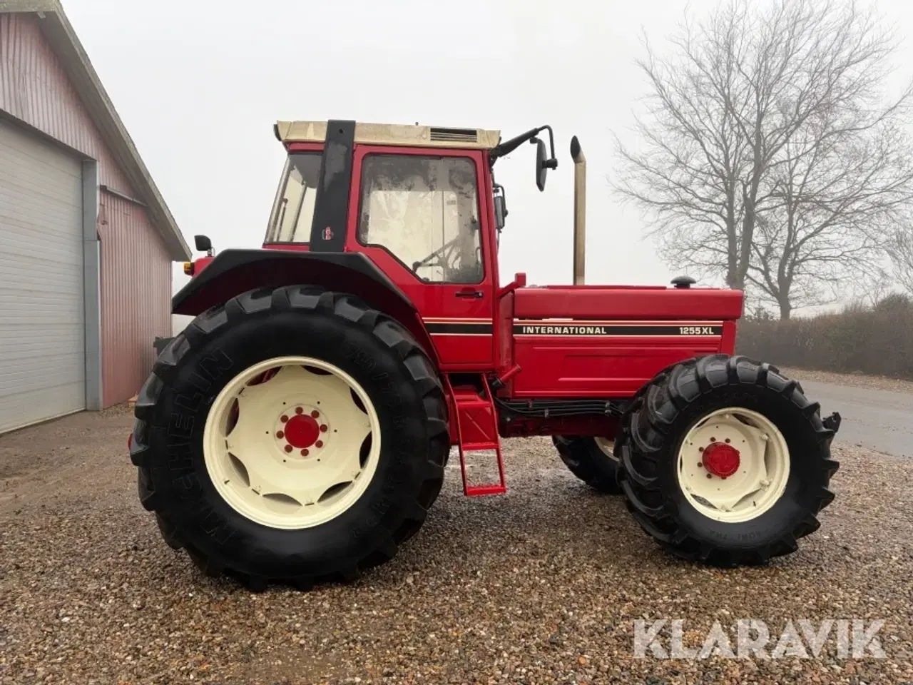 Billede 6 - Traktor IH 1255 XL med frontlift