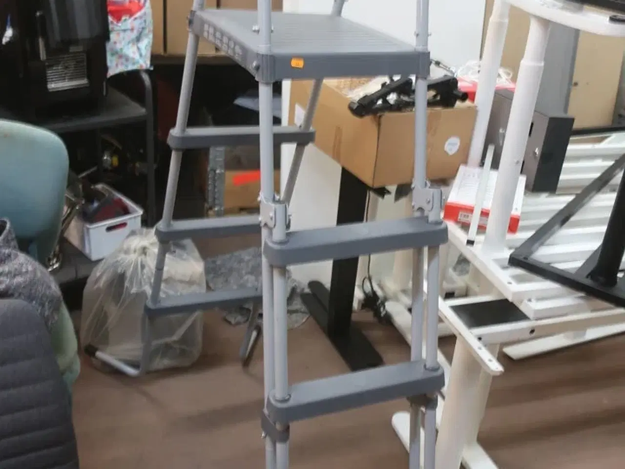 Billede 1 - Pooltrappe og rør