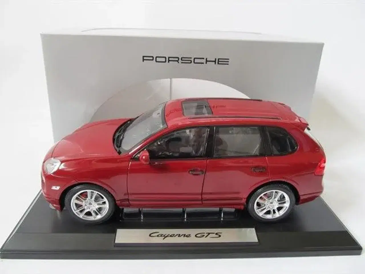 Billede 1 - 2002 Porsche Cayenne GTS - 1:18  