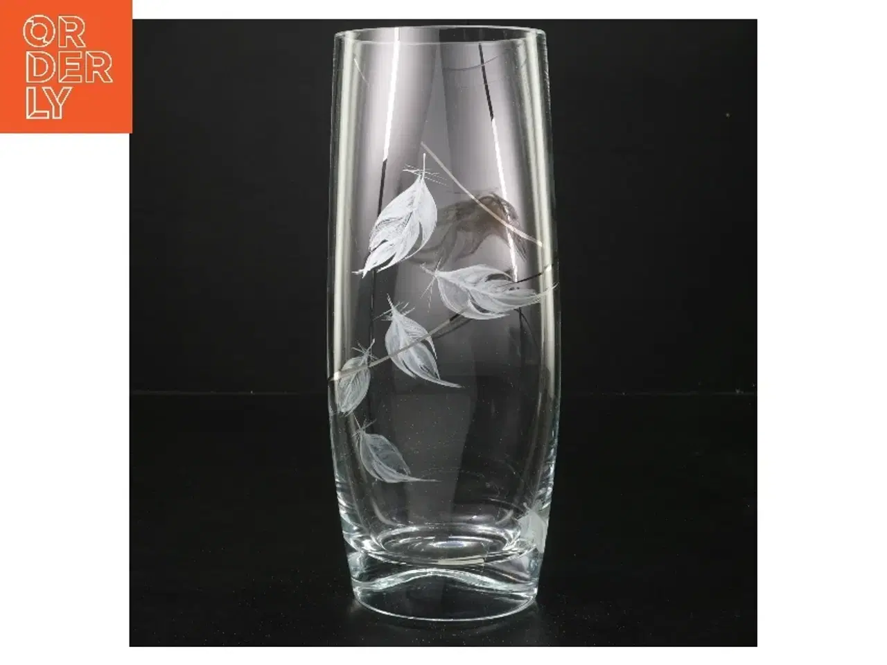 Billede 1 - Glasvase med mønster (str. 25x9,5 cm)