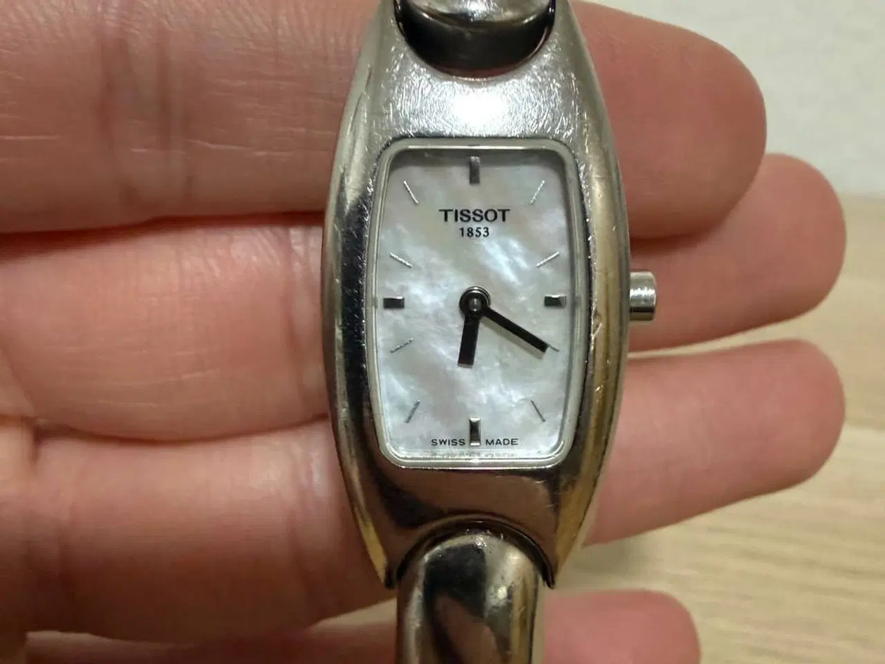 Billede 3 - Tissot G345 dameur – klassisk bangle-design i stål