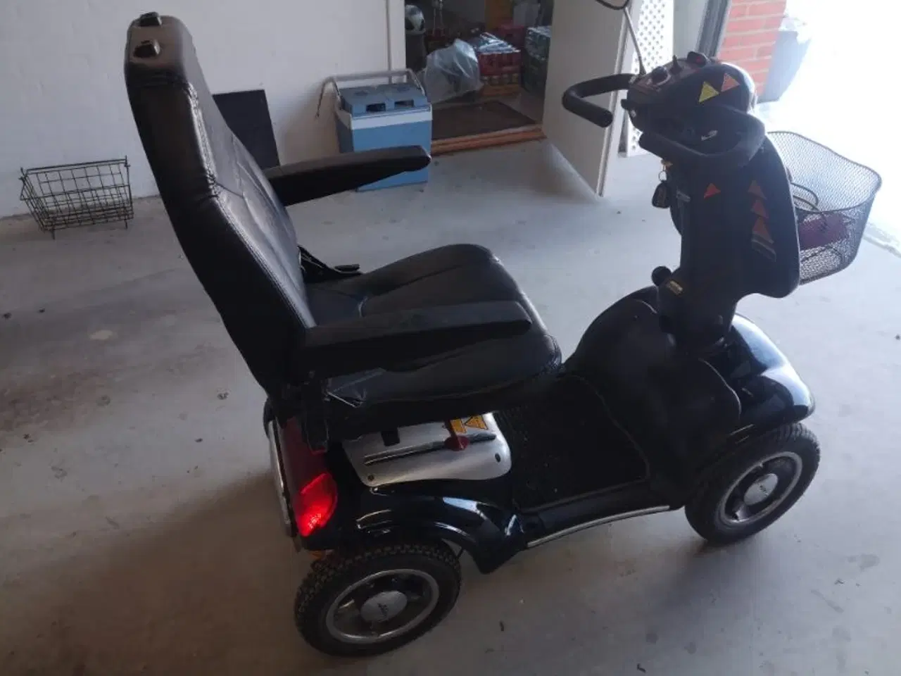 Billede 1 - El scooter med kaptajnsæde