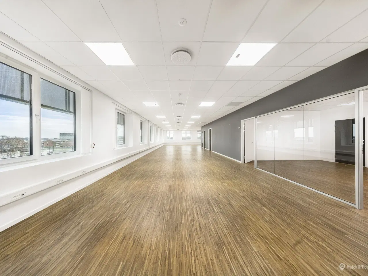 Billede 1 - Gladsaxe Company House - DGNB-certificeret kontorhus med serviceret reception. fælles kantine og mødecenter