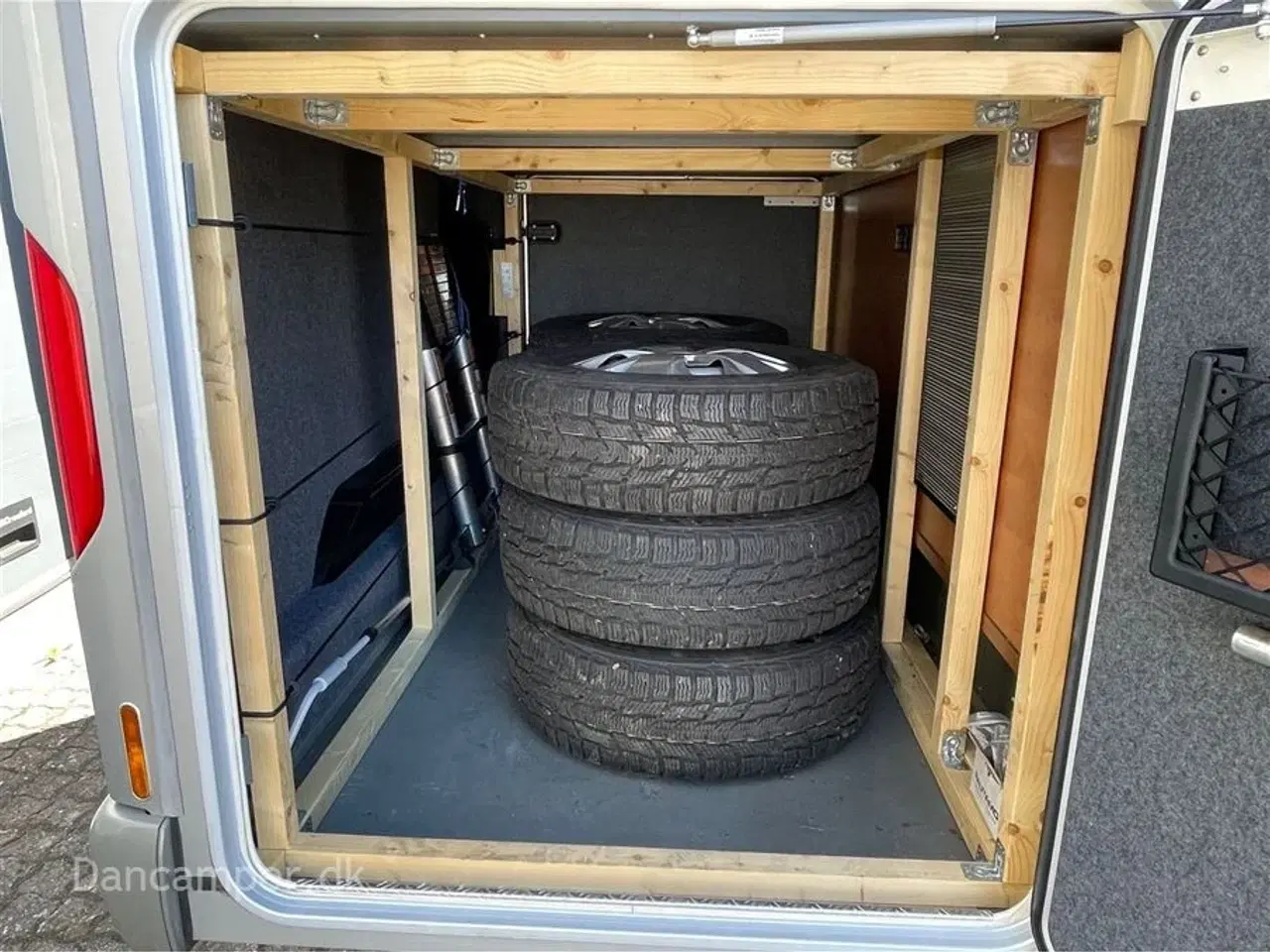 Billede 34 - 2019 - Carthago chic c line   Fiat Carthago Chic C-Line 5.0 – 180 hk | Totalvægt 5.000 kg  Eksklusiv og komfortabel autocamper i absolut topklasse! .
