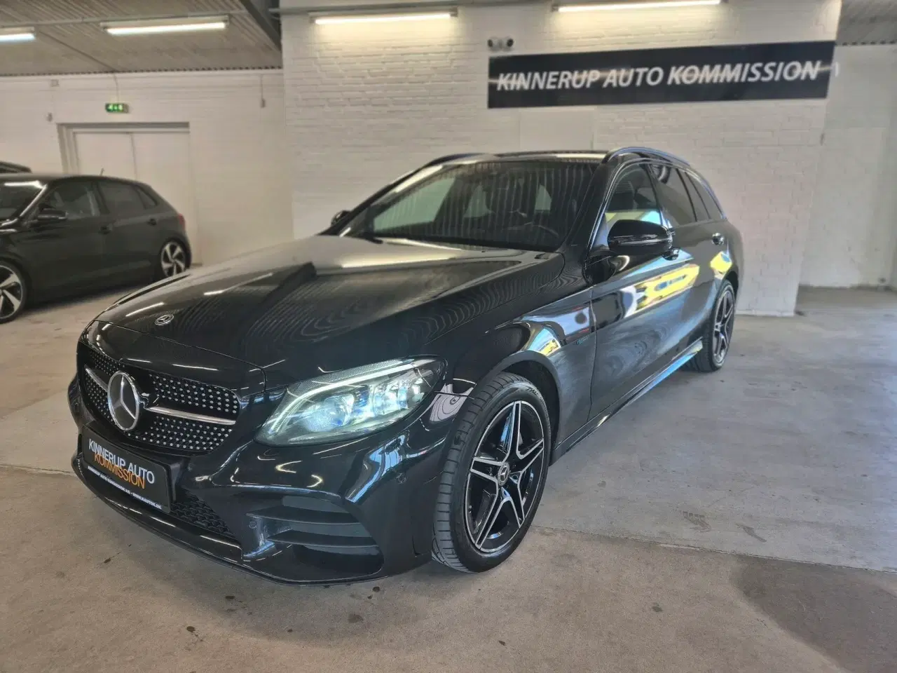Billede 1 - Mercedes-Benz C300 de T 2,0 CDI  Plugin-hybrid AMG Line 9G-Tronic 306HK Stc Aut.