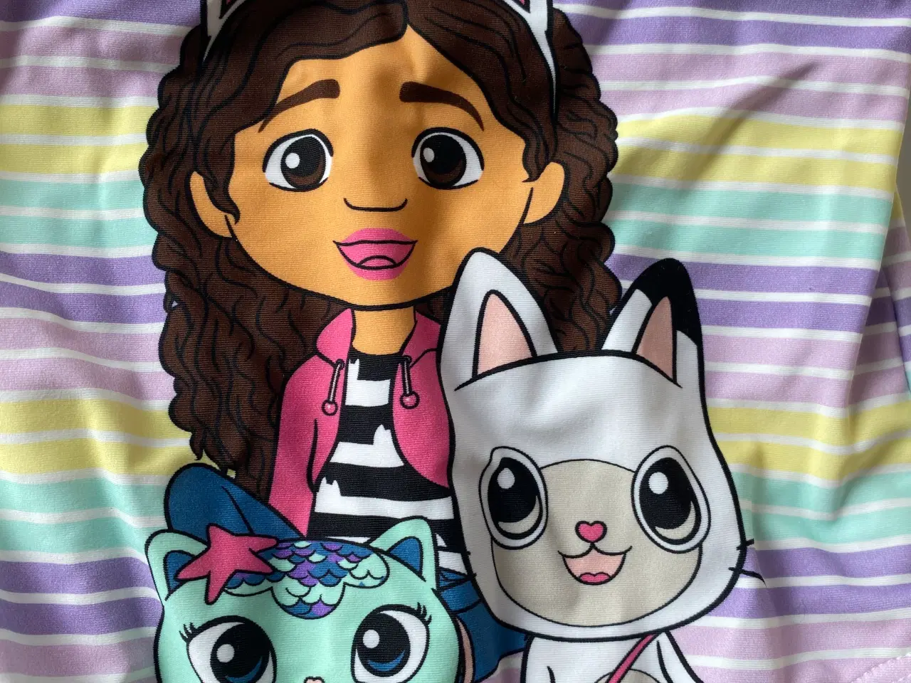 Billede 2 - Gabby’s Dollhouse badedragt 