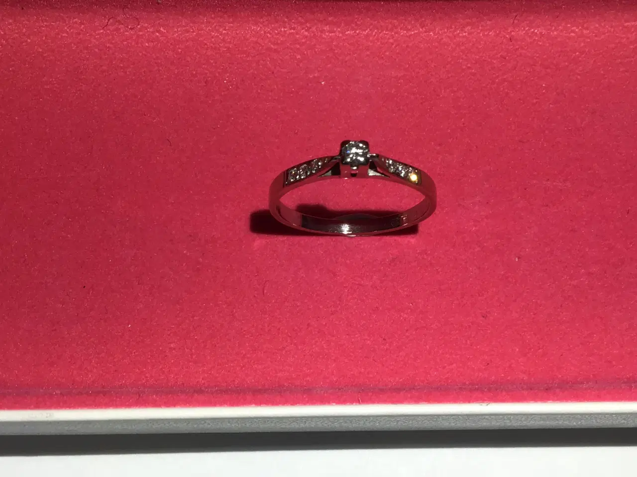 Billede 6 - Diamantring hvidguld