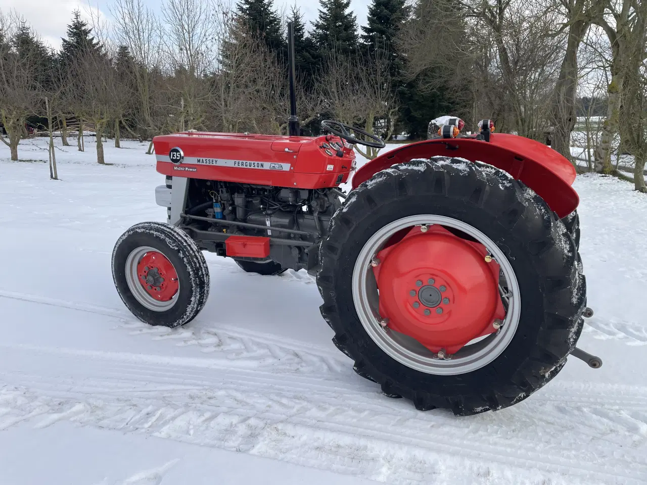 Billede 4 - Særdeles flot MF 135