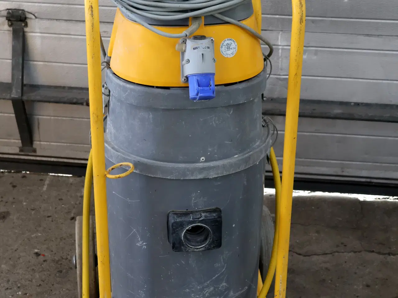 Billede 4 - Ronda 350 vandstøvsuger m/indbygget pumpe