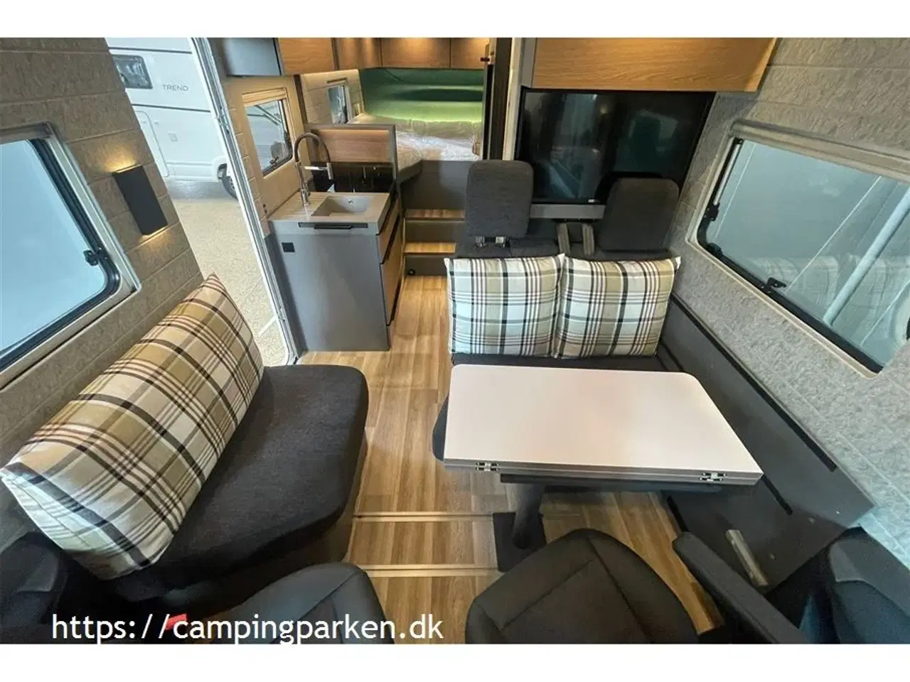 Billede 11 - 2025 - Niesmann+Bischoff iSmove 6.9E Aut. gear   Kvalitet og luksus i Limousineklassen!