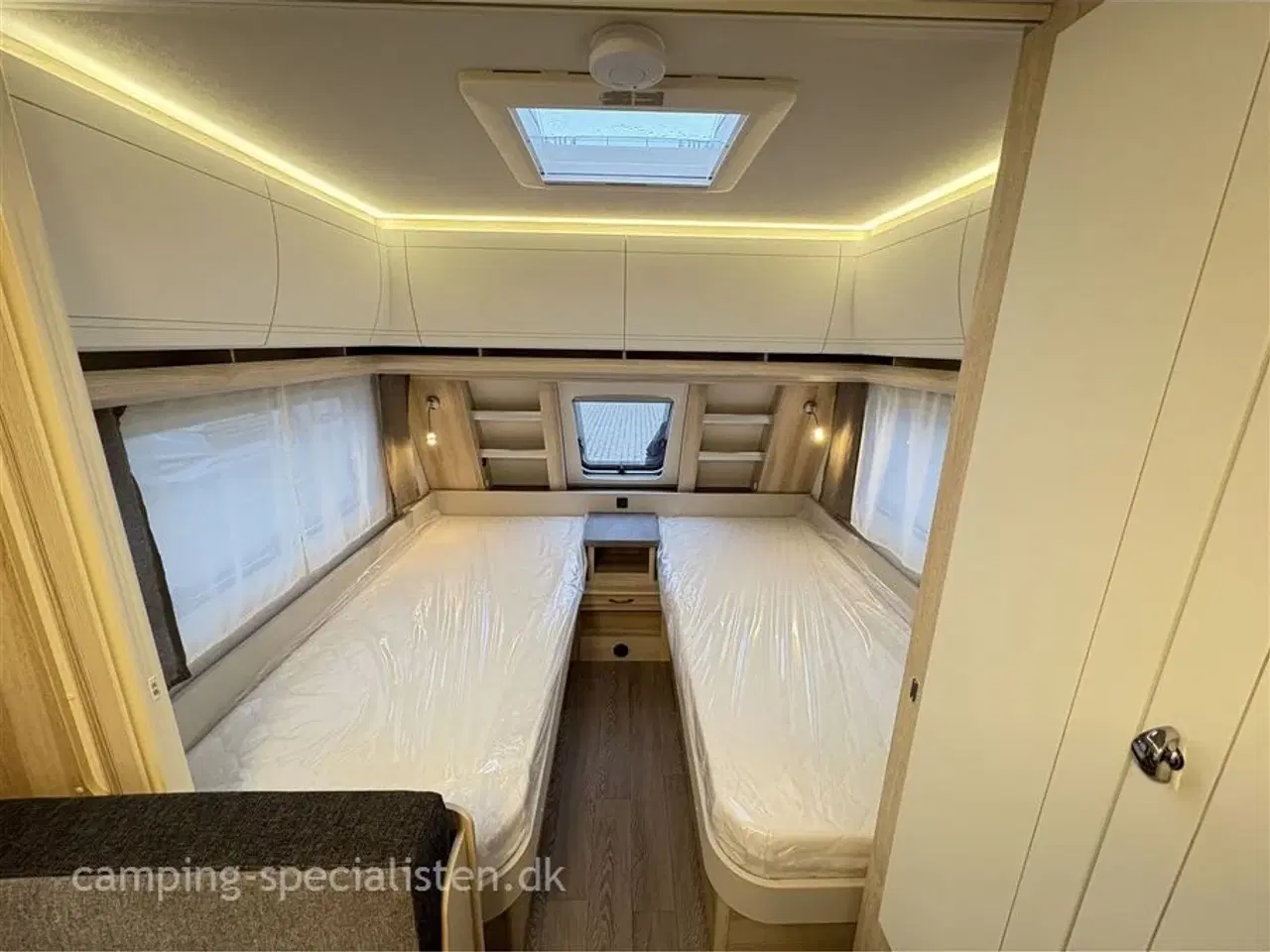 Billede 8 - 2026 - Hobby De Luxe 460 SL 2026 Hobby De Luxe 460 SL DK LINE - Kan ses nu hos Camping-Specialisten.dk