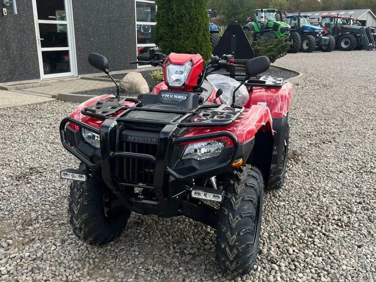 Billede 3 - Honda TRX 520 FA Traktor. STORT LAGER AF HONDA ATV. Vi hjælper gerne med at levere den til dig, og bytter gerne. KØB-SALG-BYTTE se mere på www.limas.dk